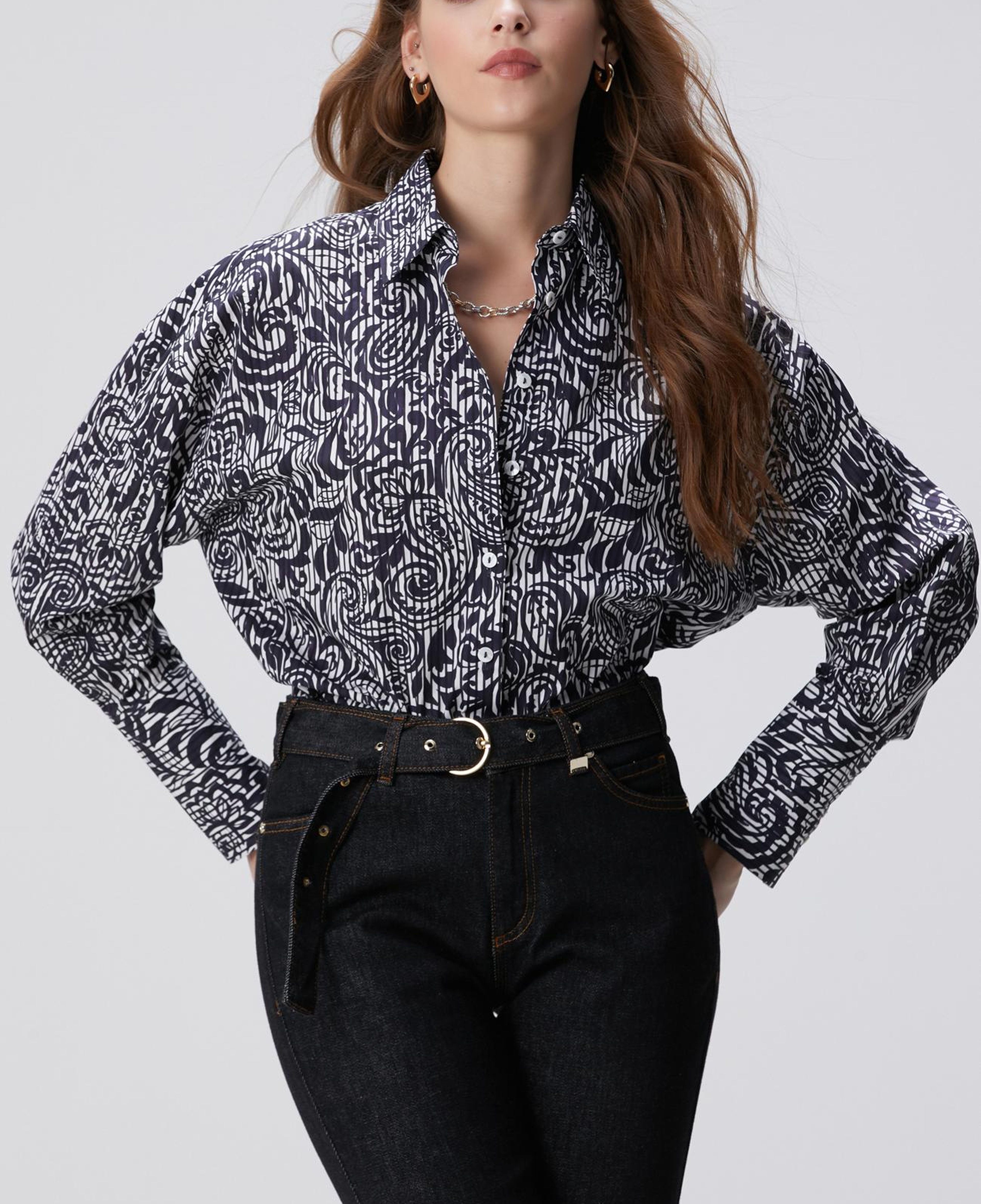 Network Kadın Lacivert Beyaz Desenli Gömlek
