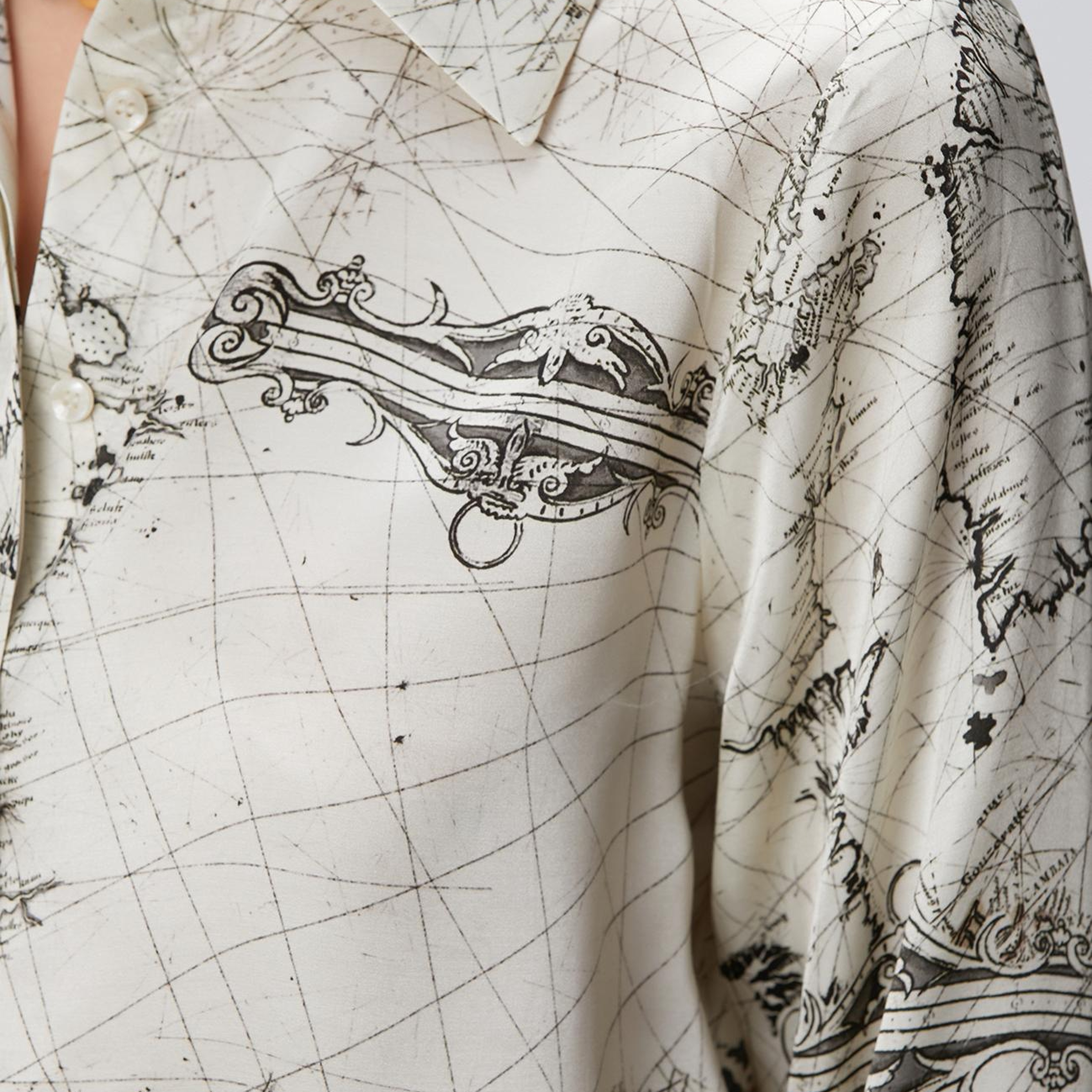 Network Kadın Limited Açık Bej İpek Karışımlı Gömlek