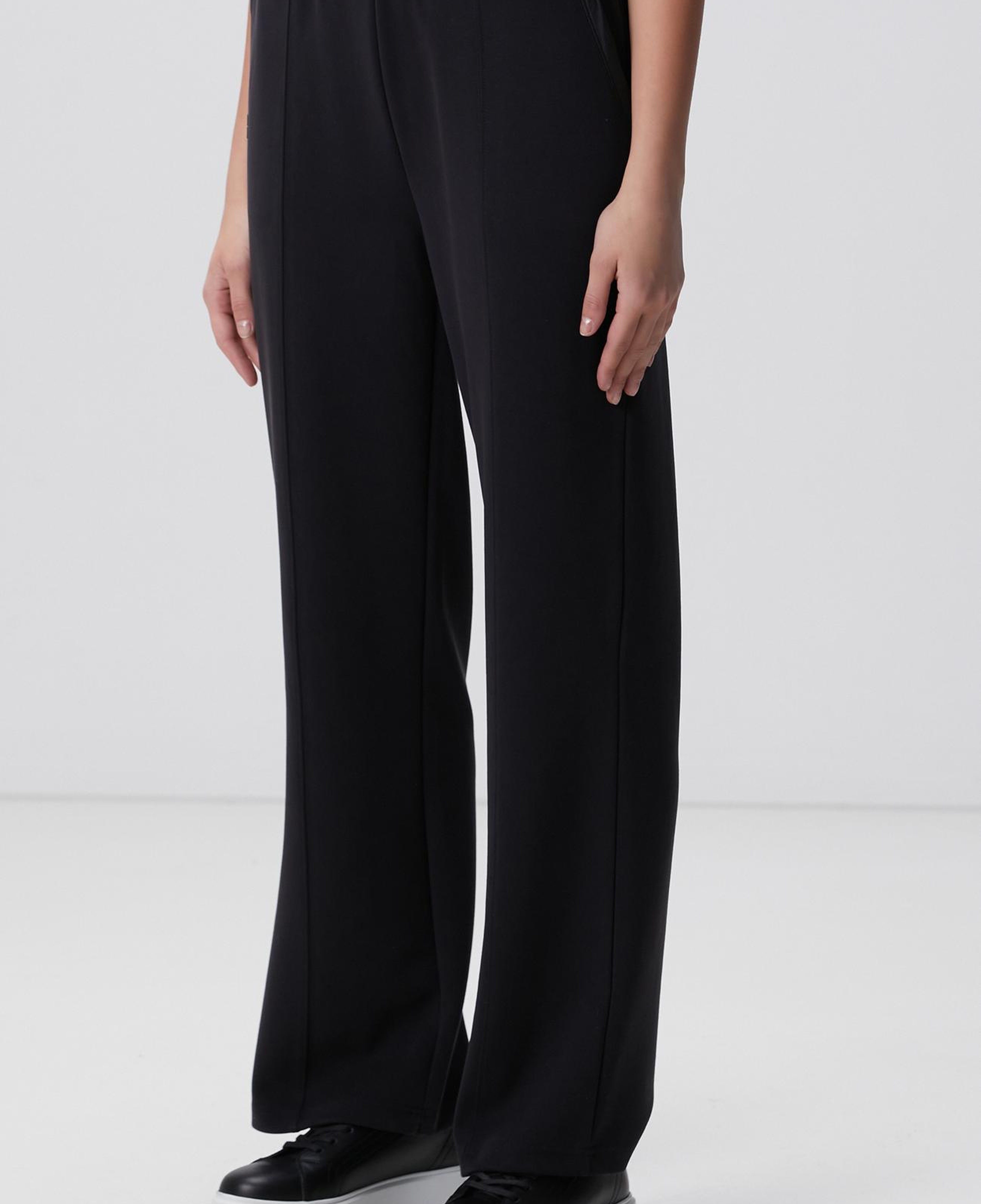 Network Kadın Siyah Modal Karışımlı Eşofman