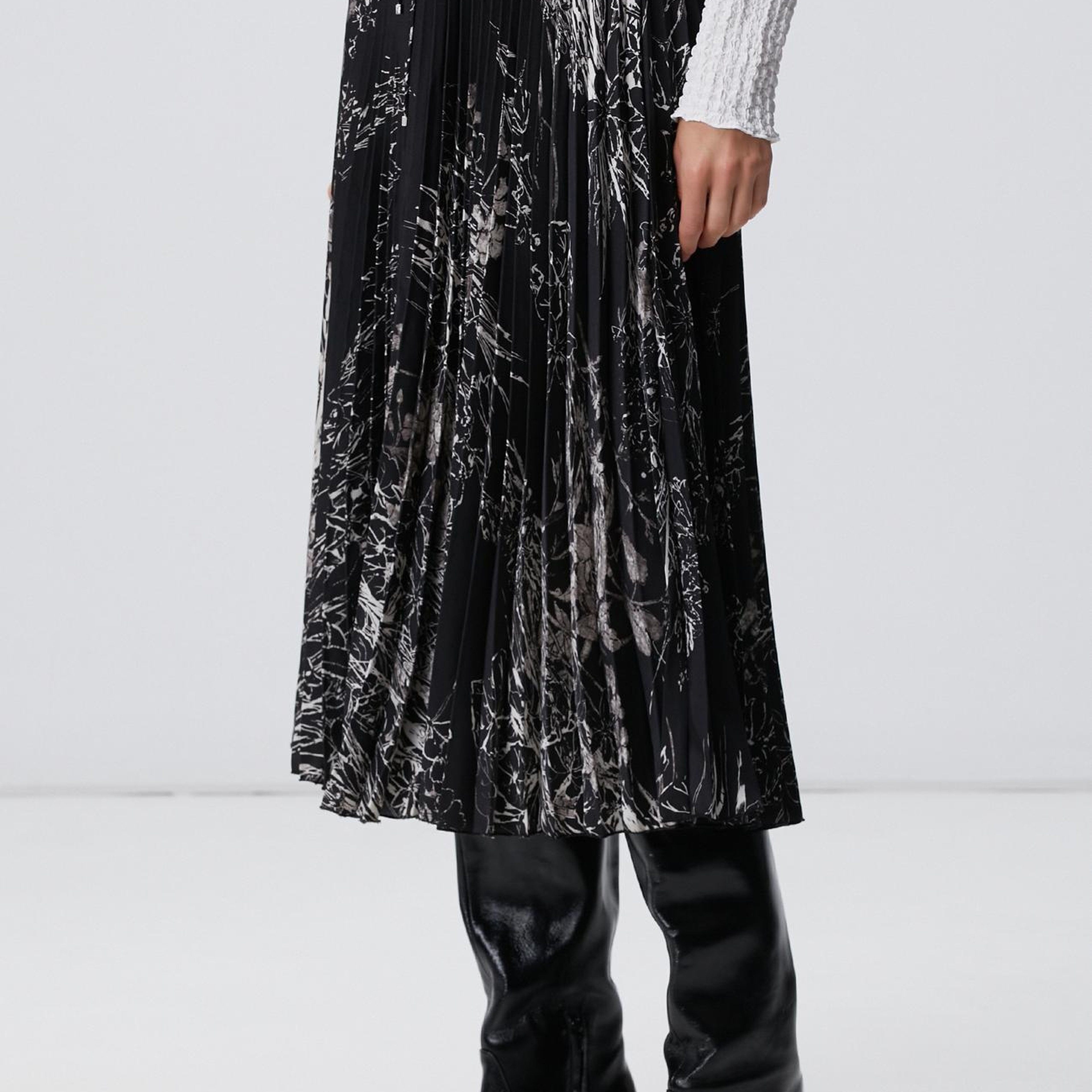 Network Kadın Siyah Kırık Beyaz Midi Etek