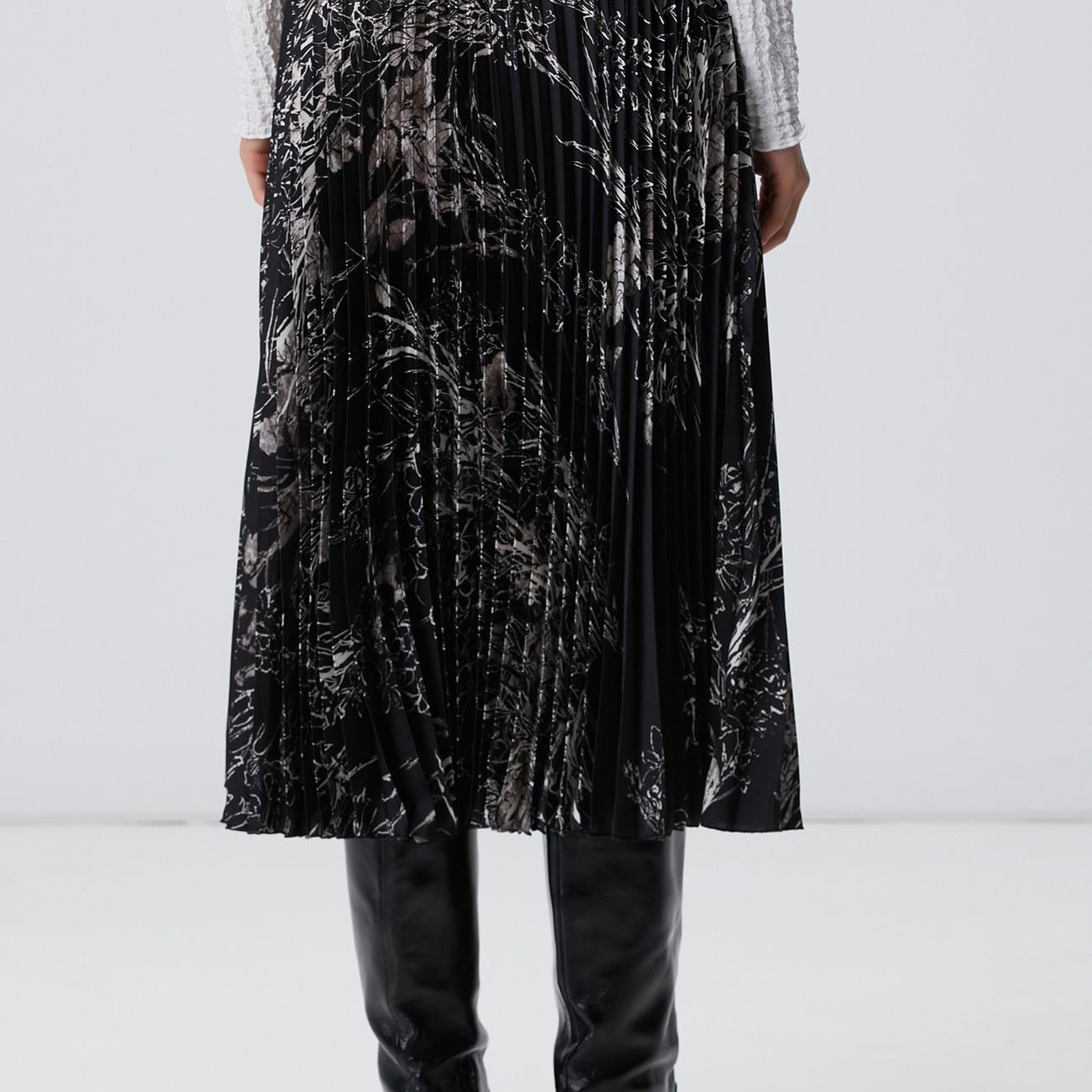 Network Kadın Siyah Kırık Beyaz Midi Etek