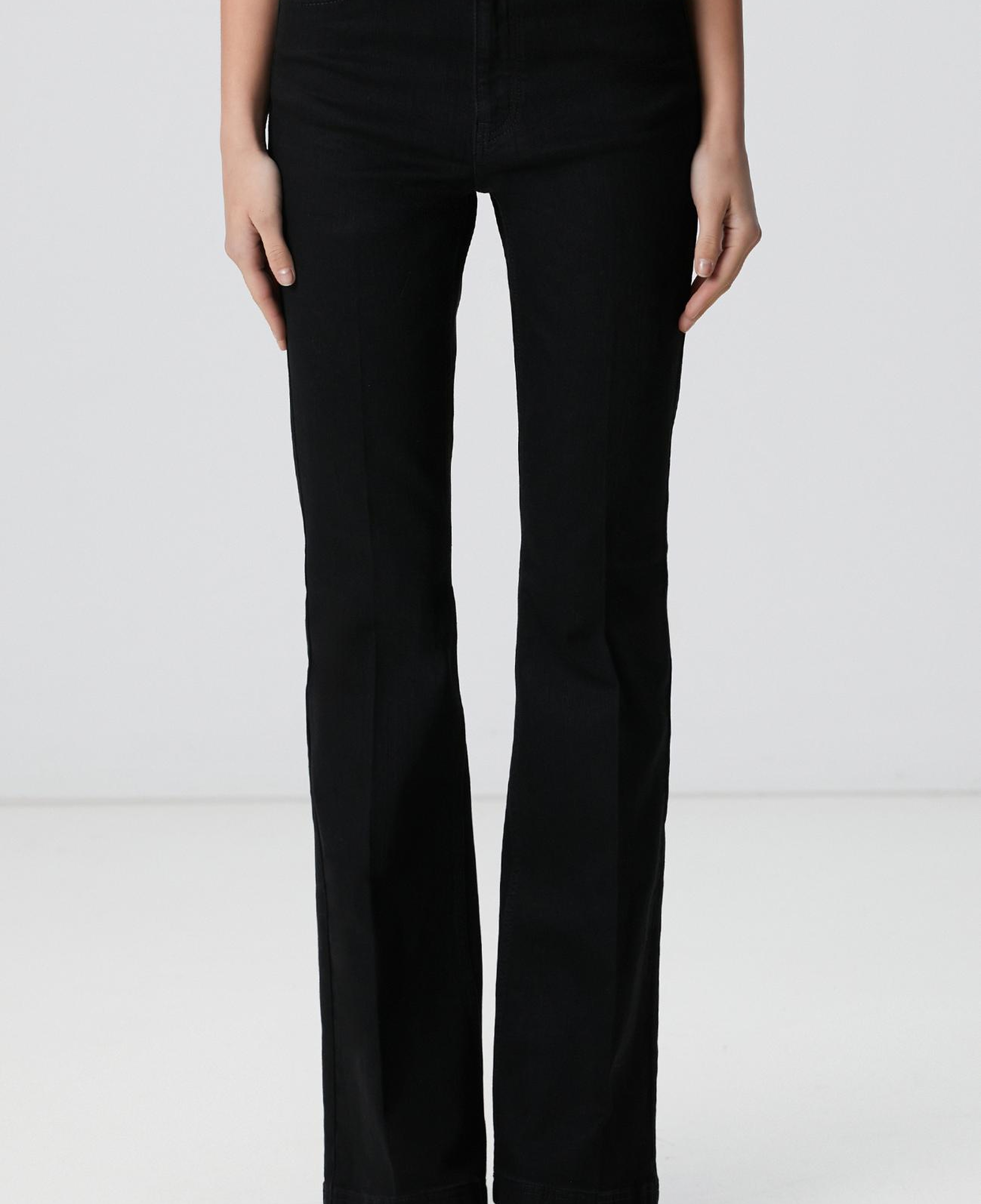 Network Kadın Siyah Aksesuarlı Flare Kalıp Denim Pantolon