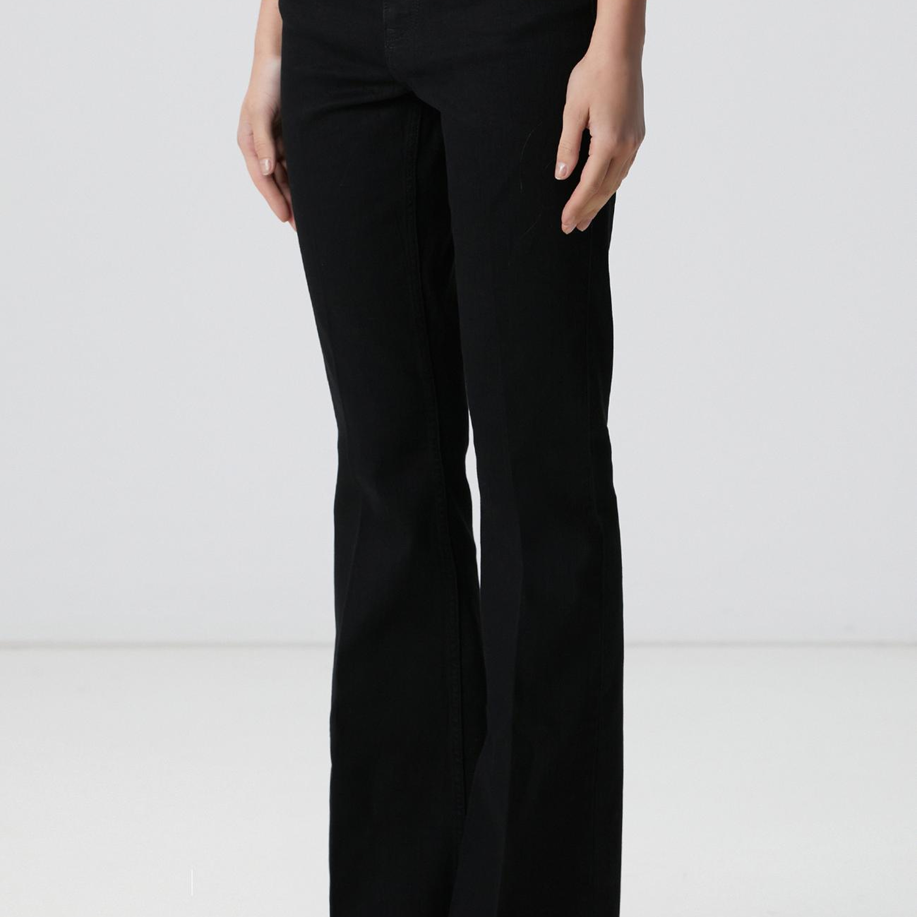 Network Kadın Siyah Aksesuarlı Flare Kalıp Denim Pantolon