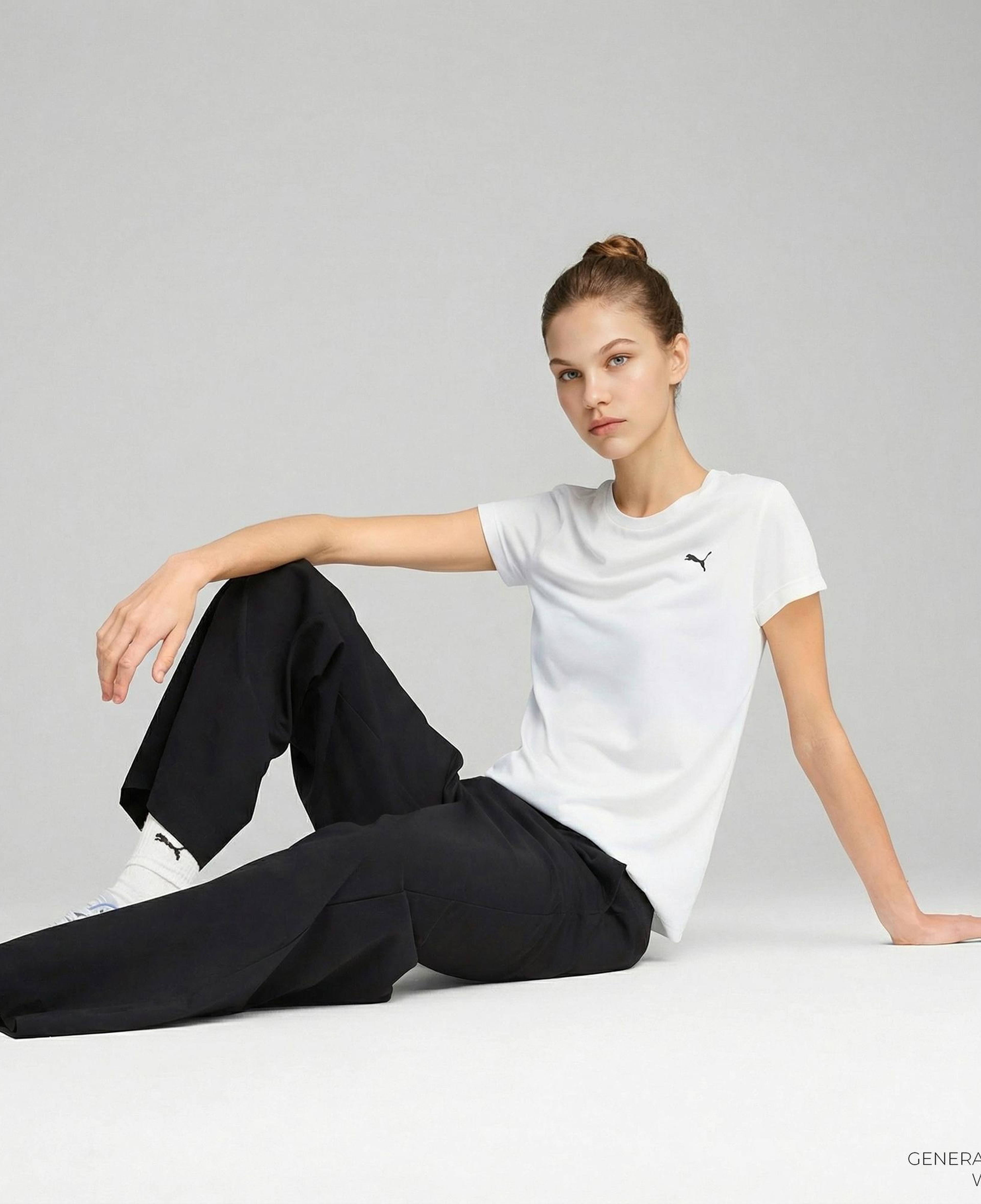 Puma Essential Poly  Kadın Beyaz T-Shirt