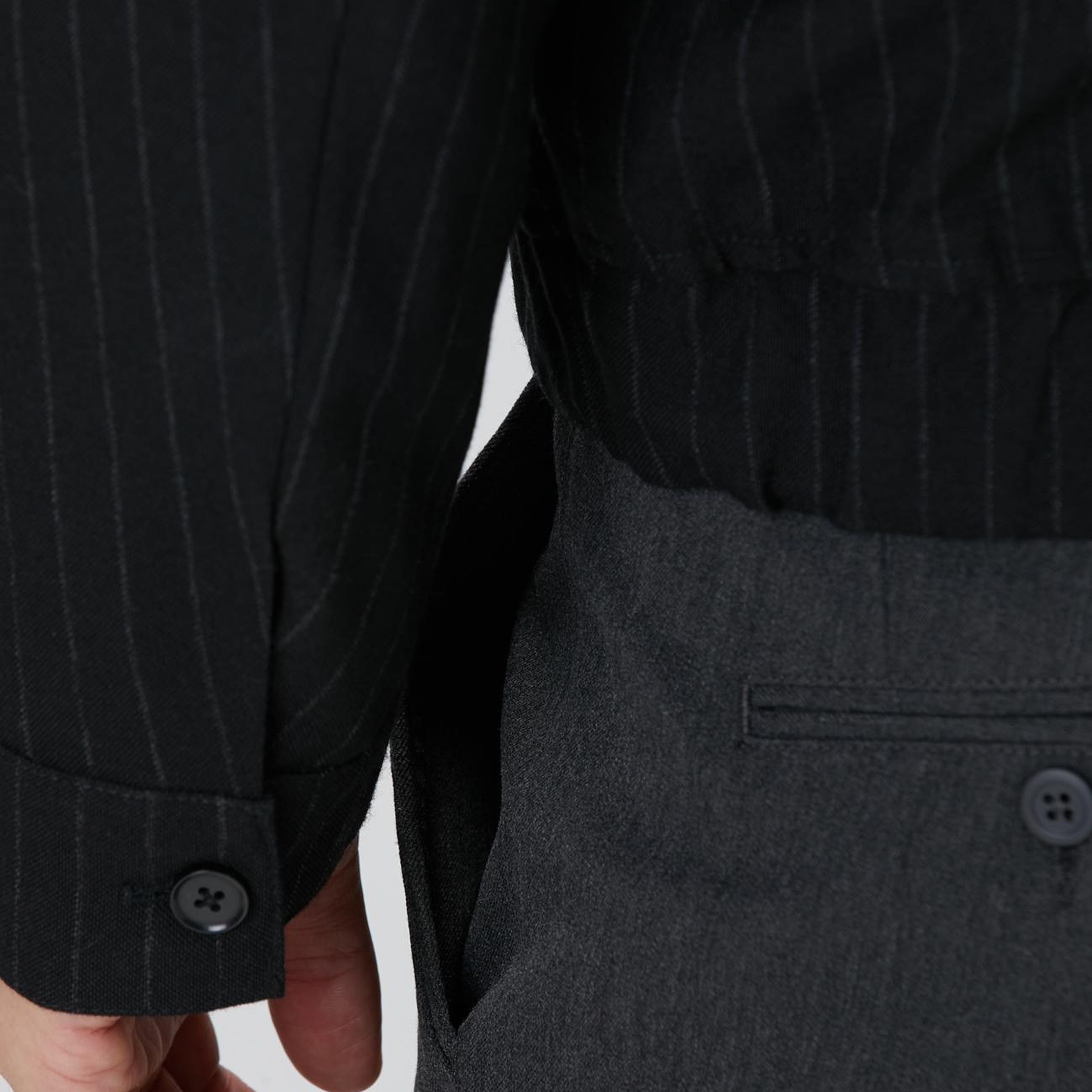 Network Erkek Siyah Çizgili Yün Mont