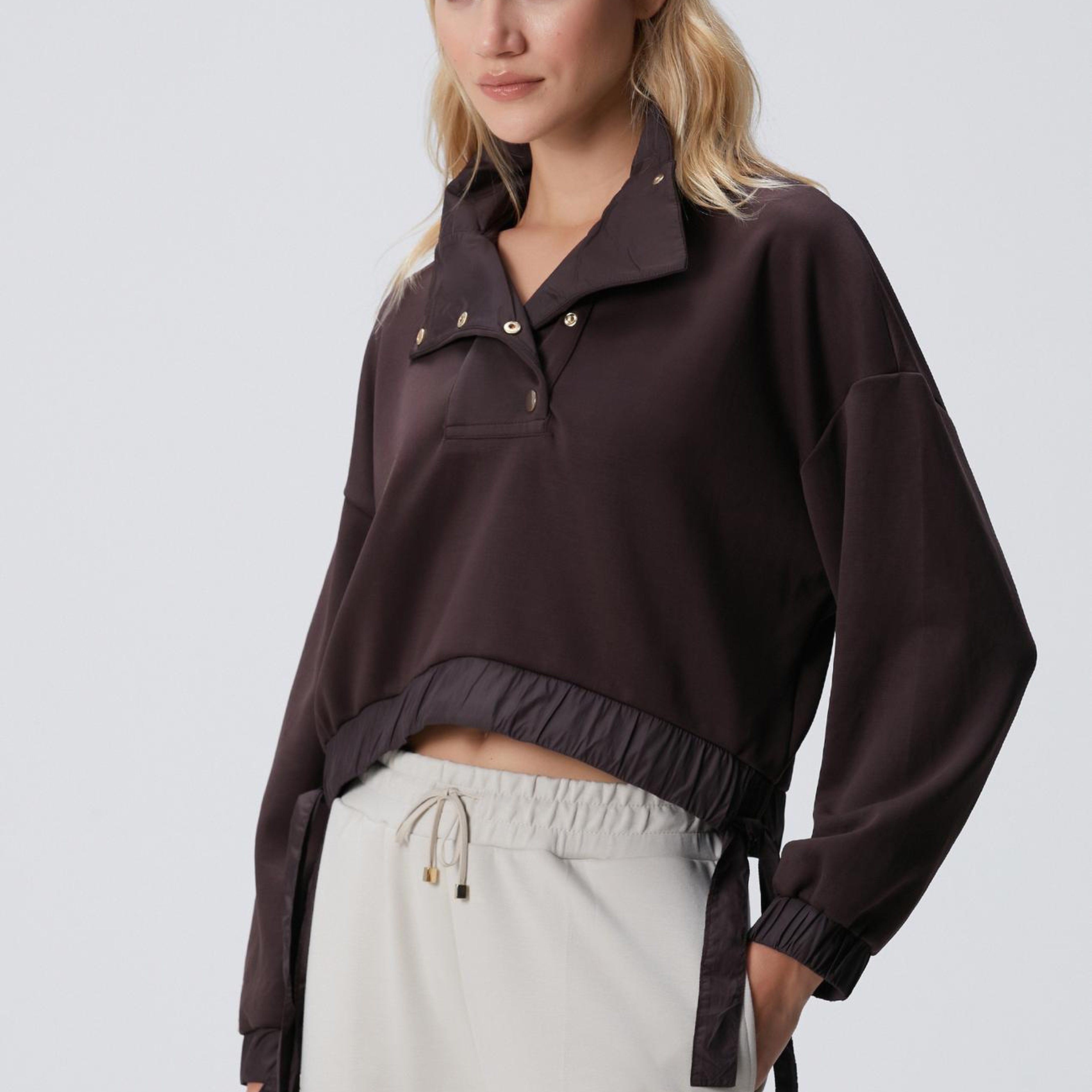 Network Kadın N-Tech Kahverengi Çıtçıt Detaylı Sweatshirt