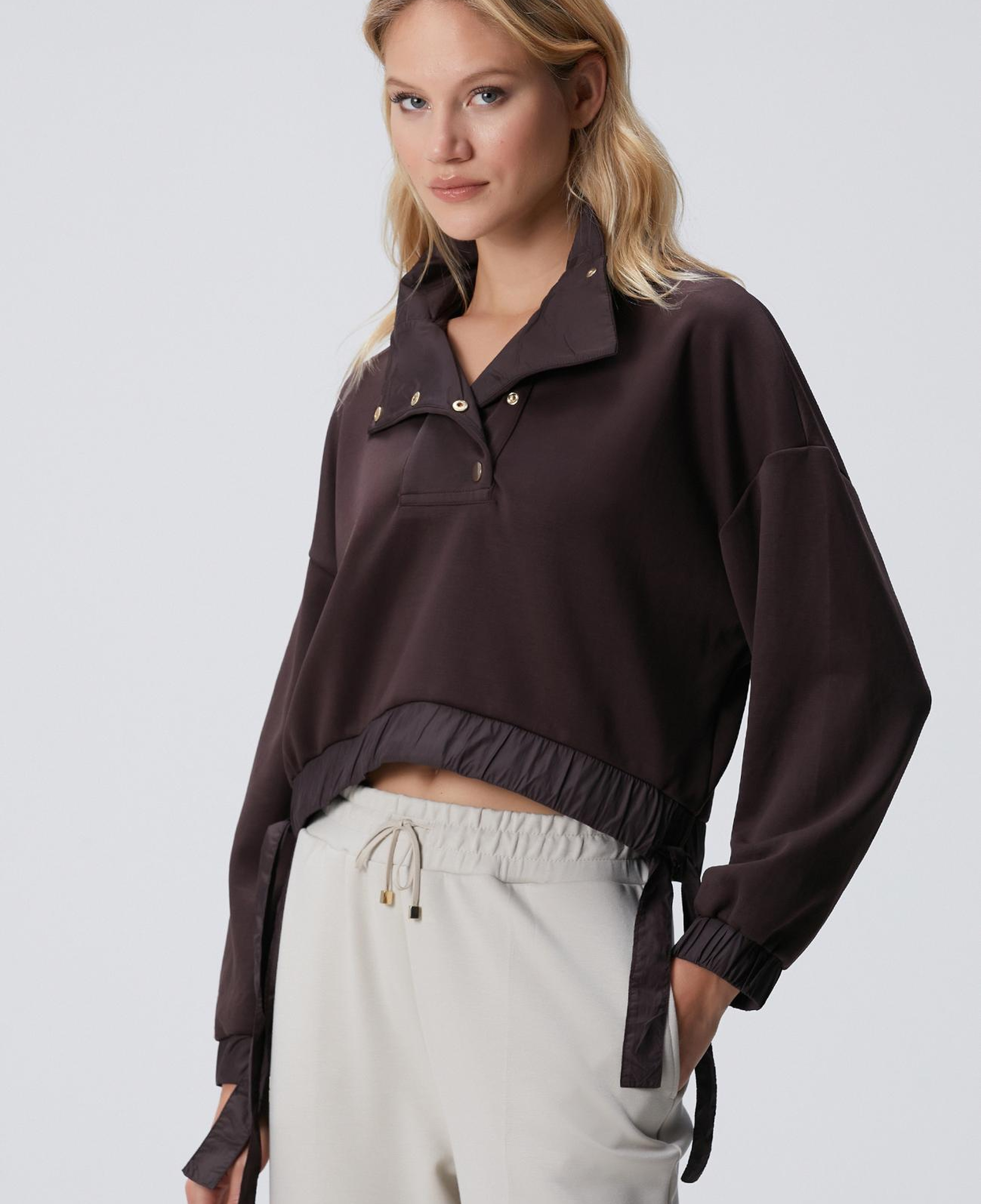 Network Kadın N-Tech Kahverengi Çıtçıt Detaylı Sweatshirt