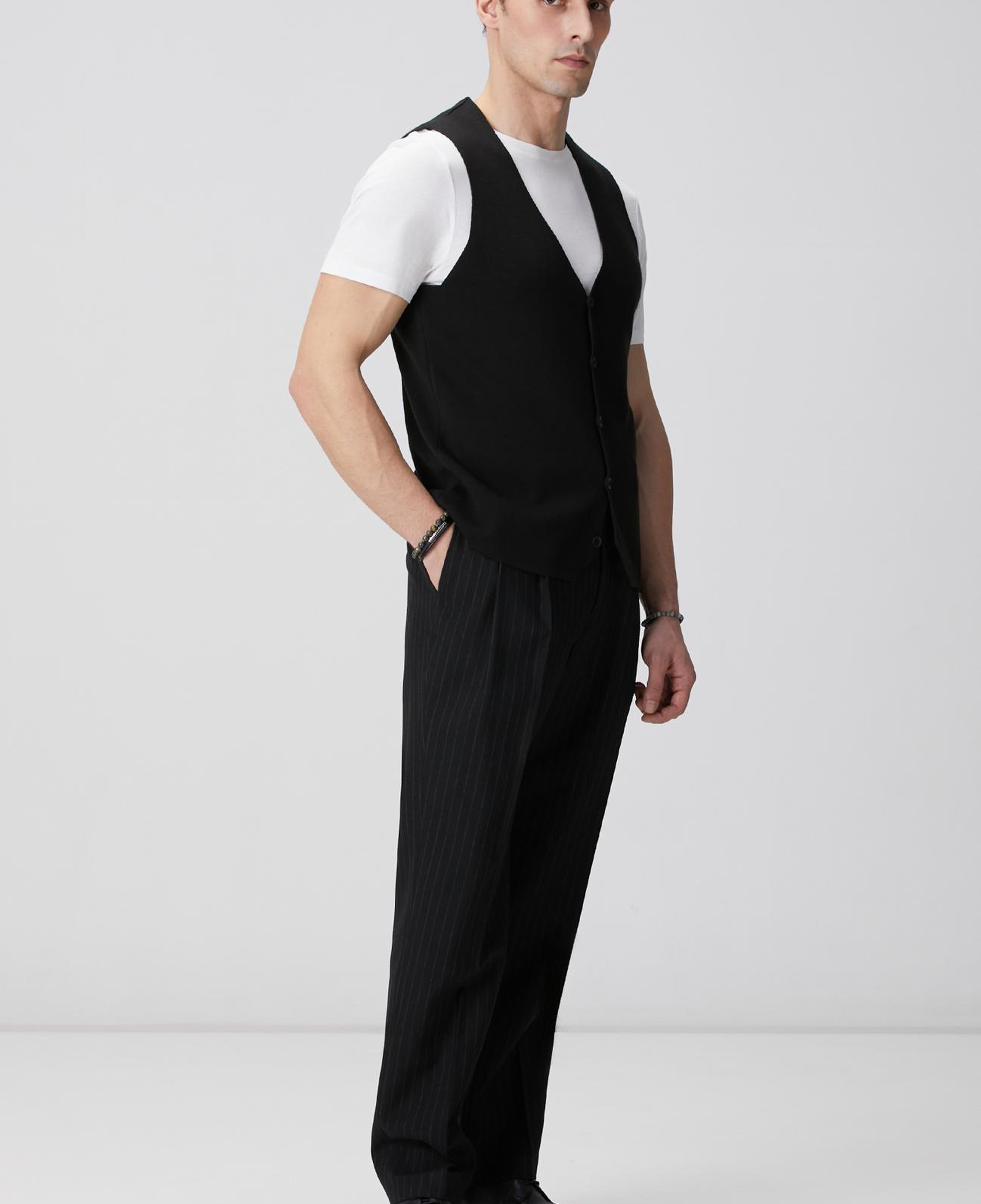 Network Erkek Siyah Kolsuz Triko Yelek