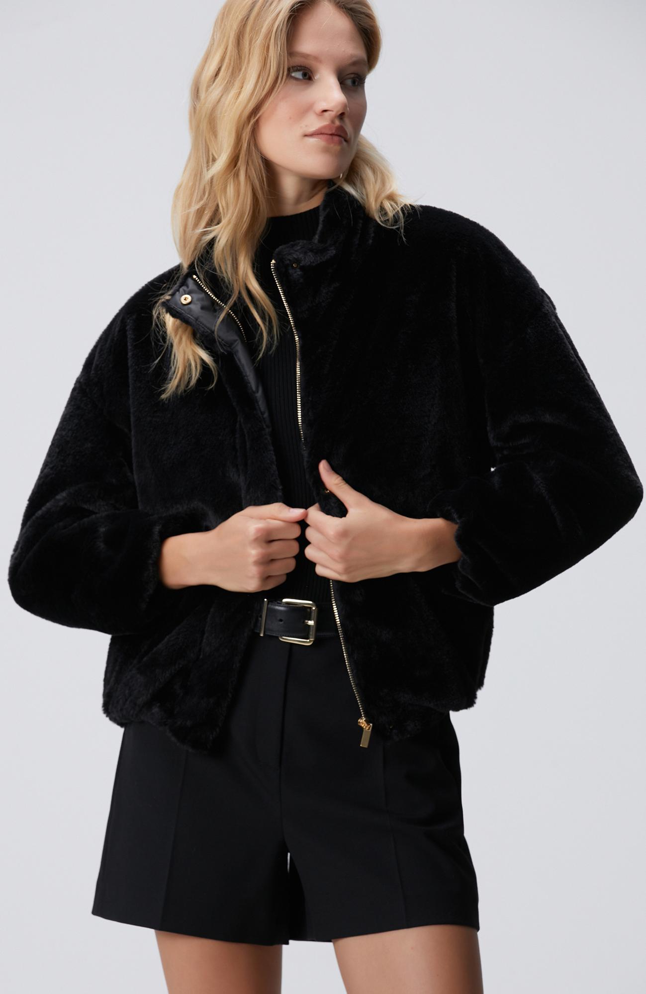Network Kadın Siyah Cep Detaylı Suni Kürk Mont