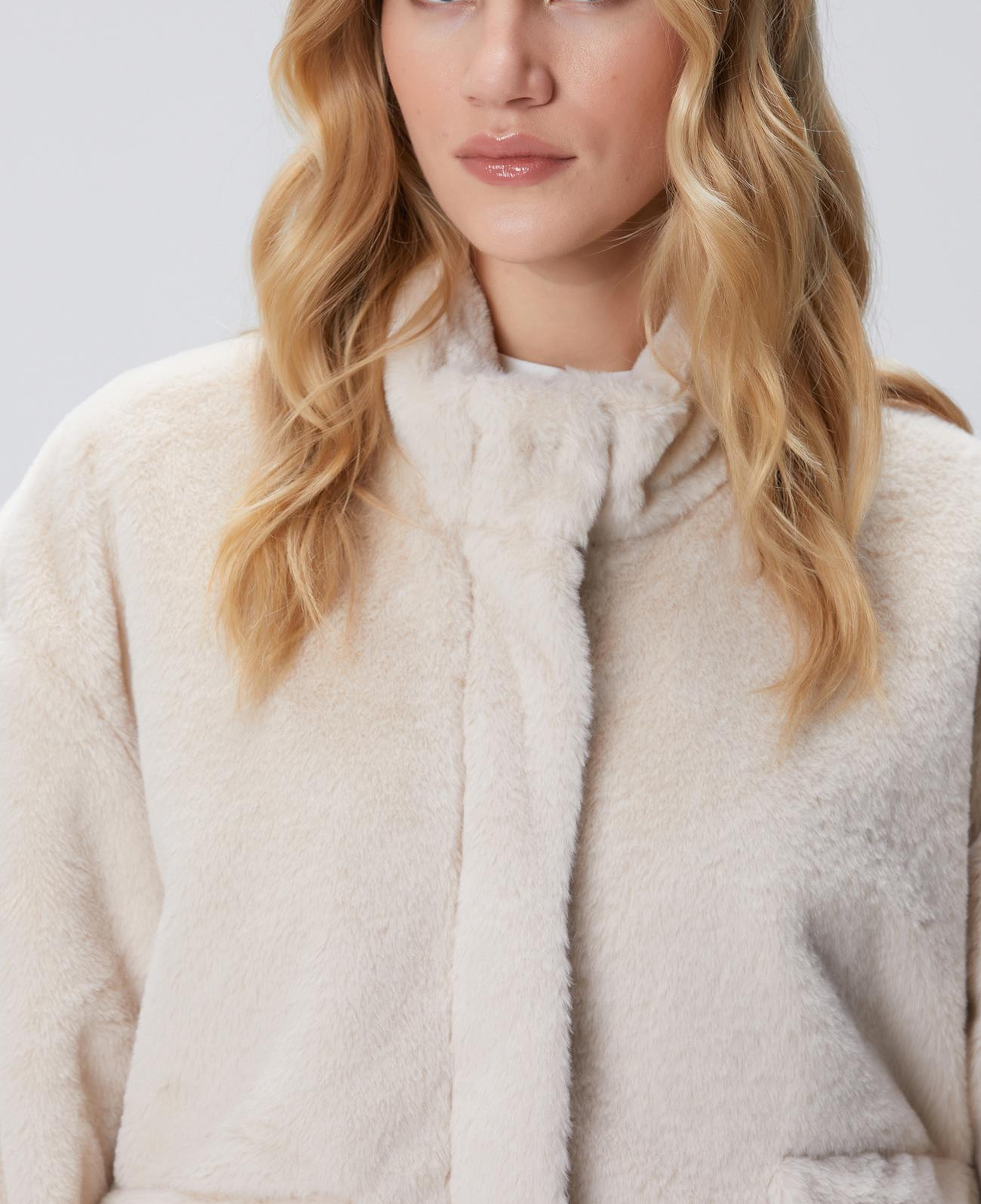 Network Kadın Bej Cep Detaylı Suni Kürk Mont