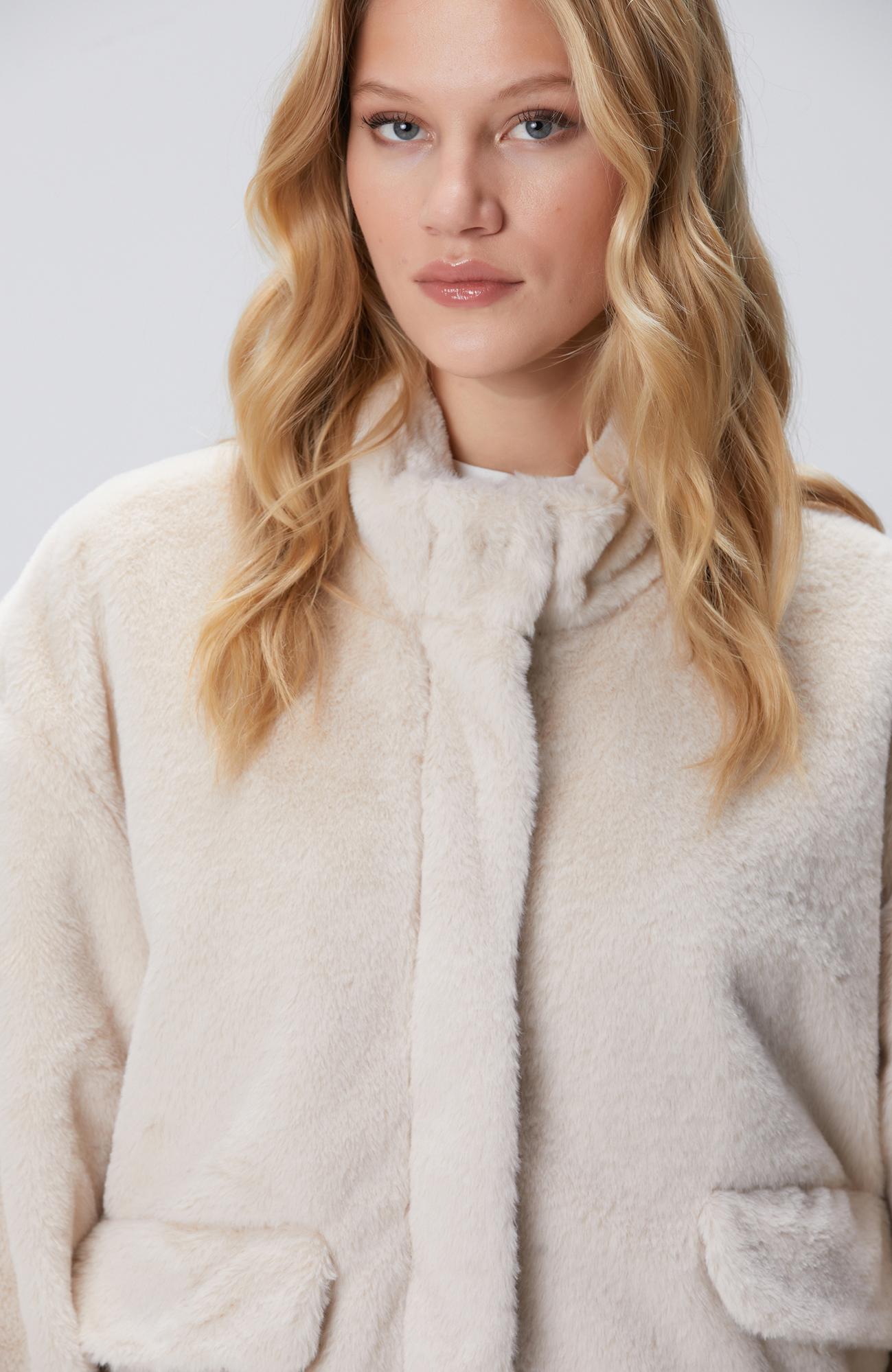 Network Kadın Bej Cep Detaylı Suni Kürk Mont