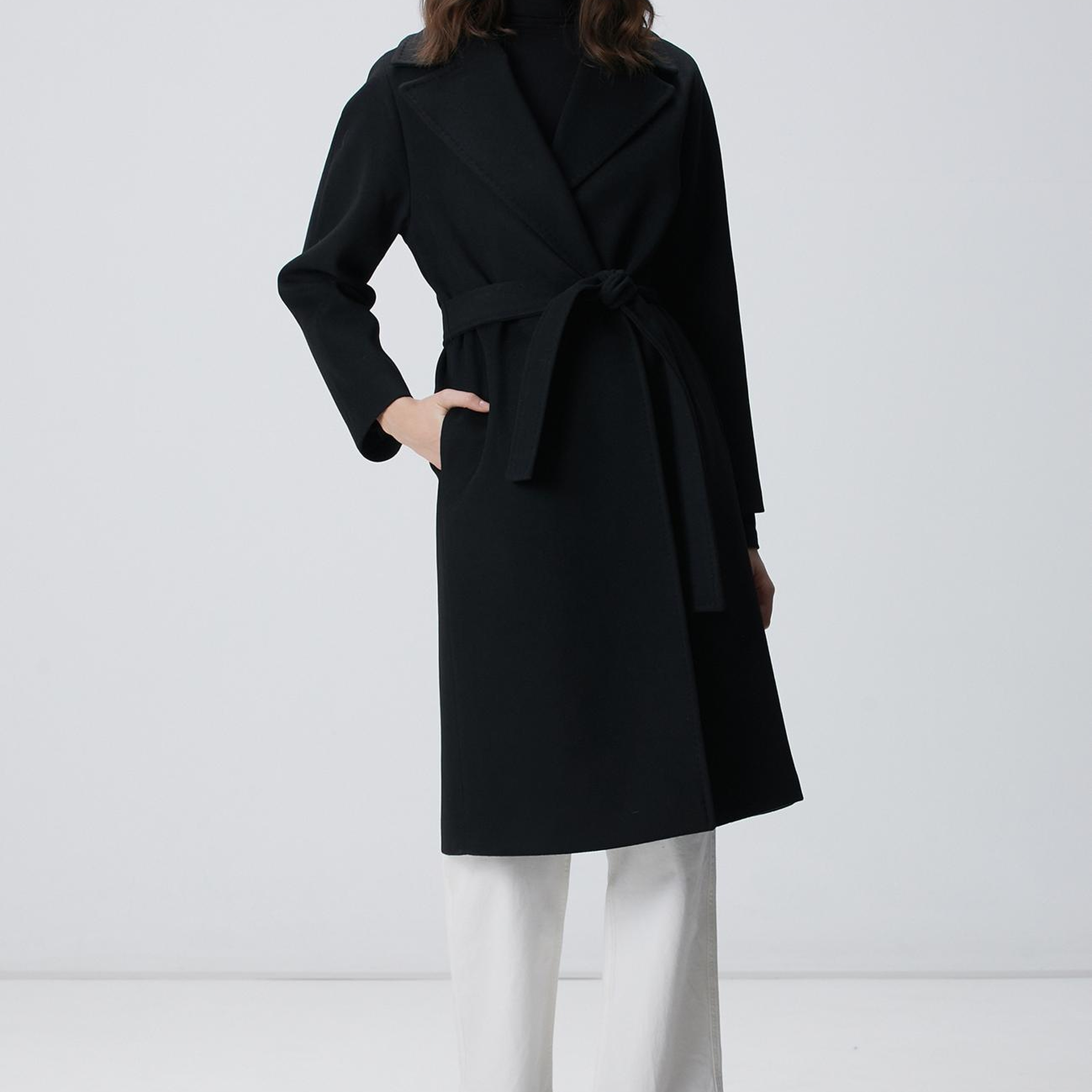 Network Kadın Siyah Geniş Yakalı Manto