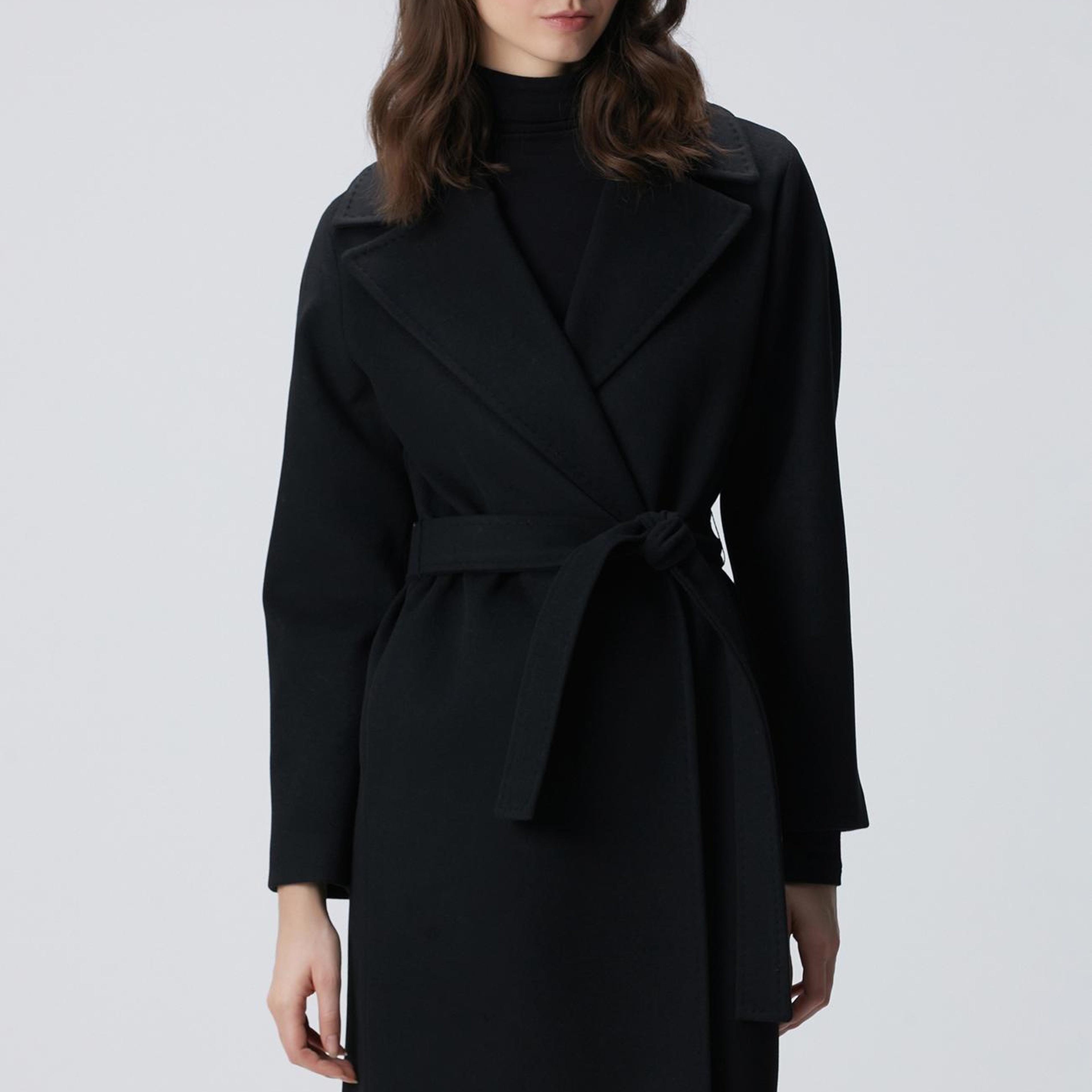 Network Kadın Siyah Geniş Yakalı Manto