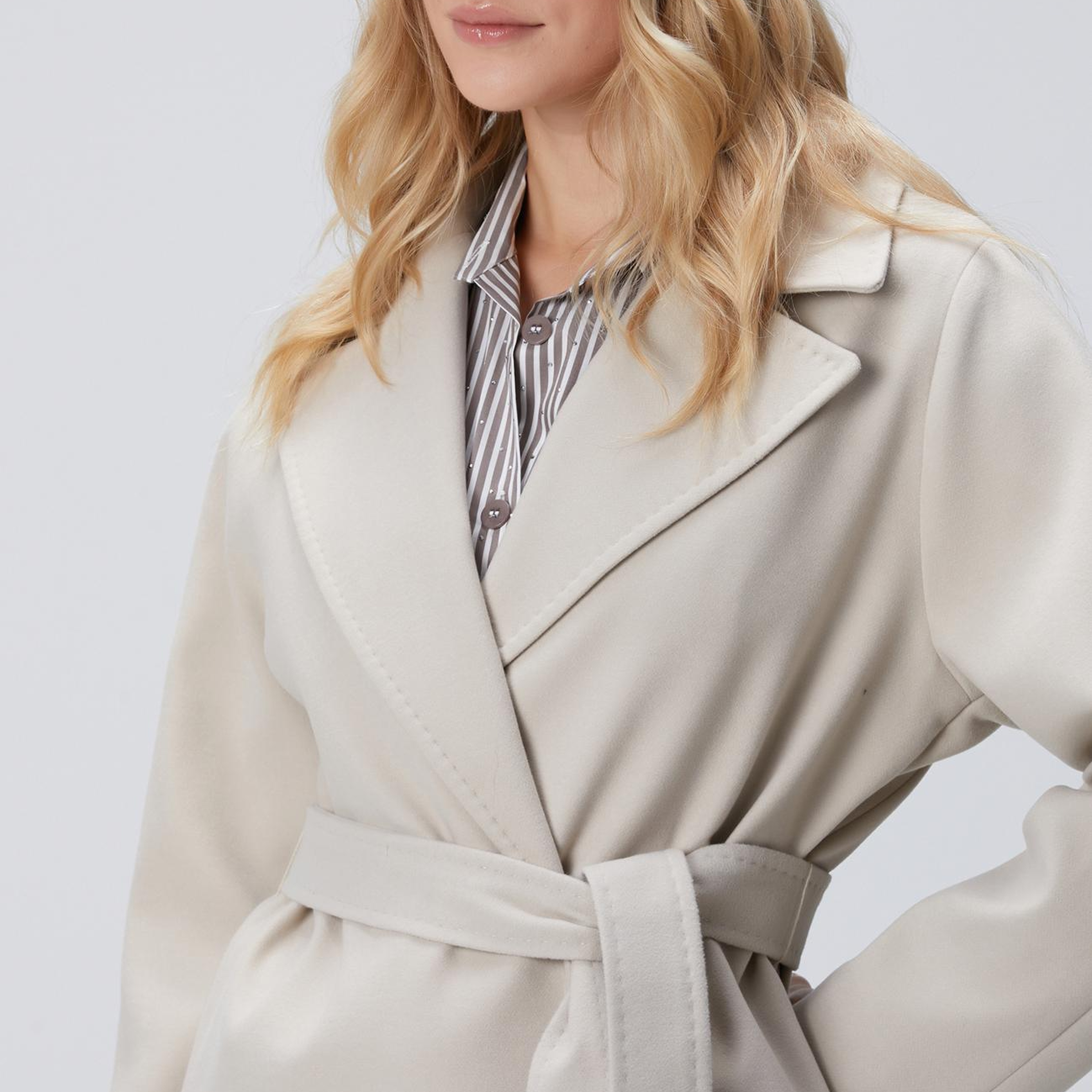 Network Kadın Taş Geniş Yakalı Manto