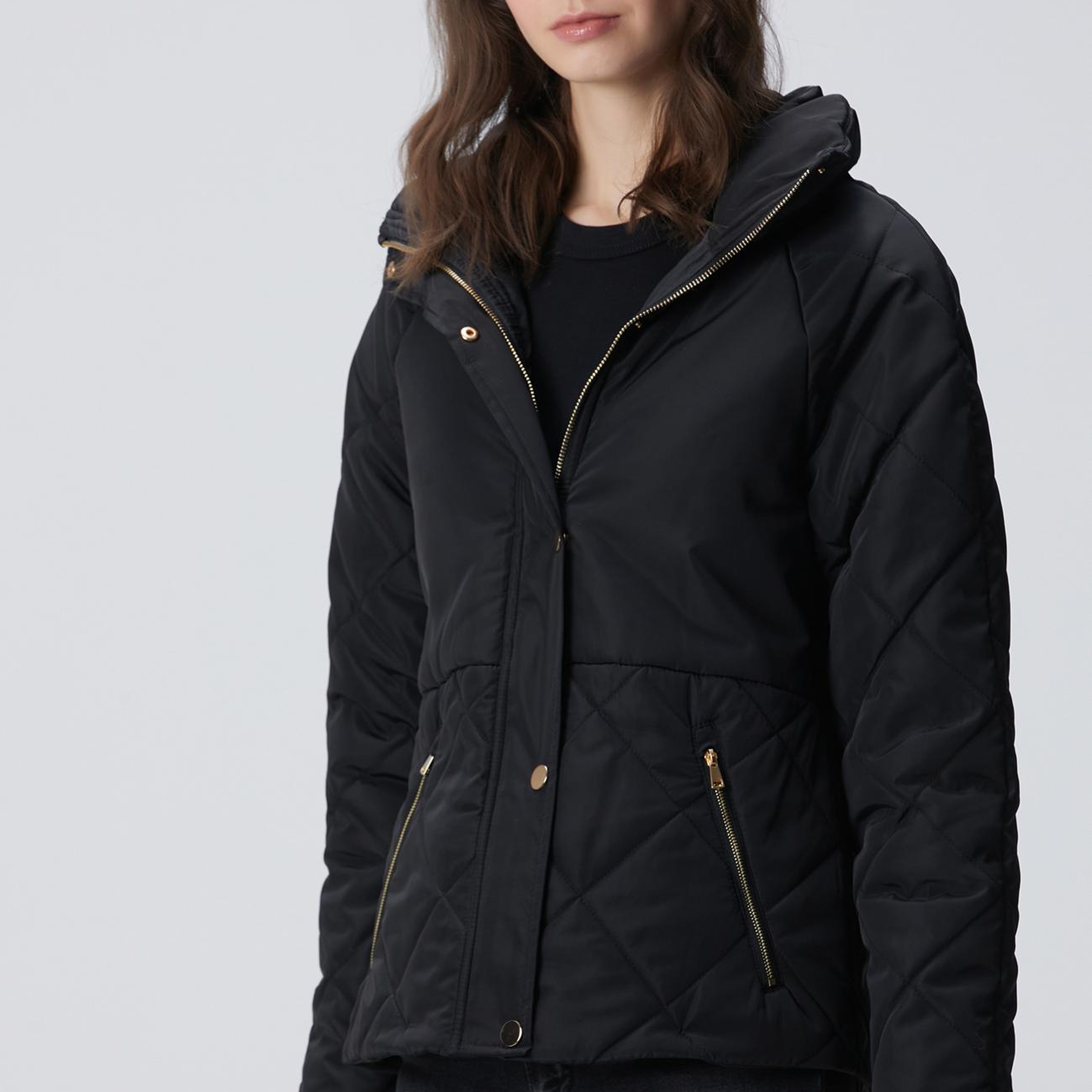 Network Kadın Siyah Yarım Kapitone Detaylı Kaban