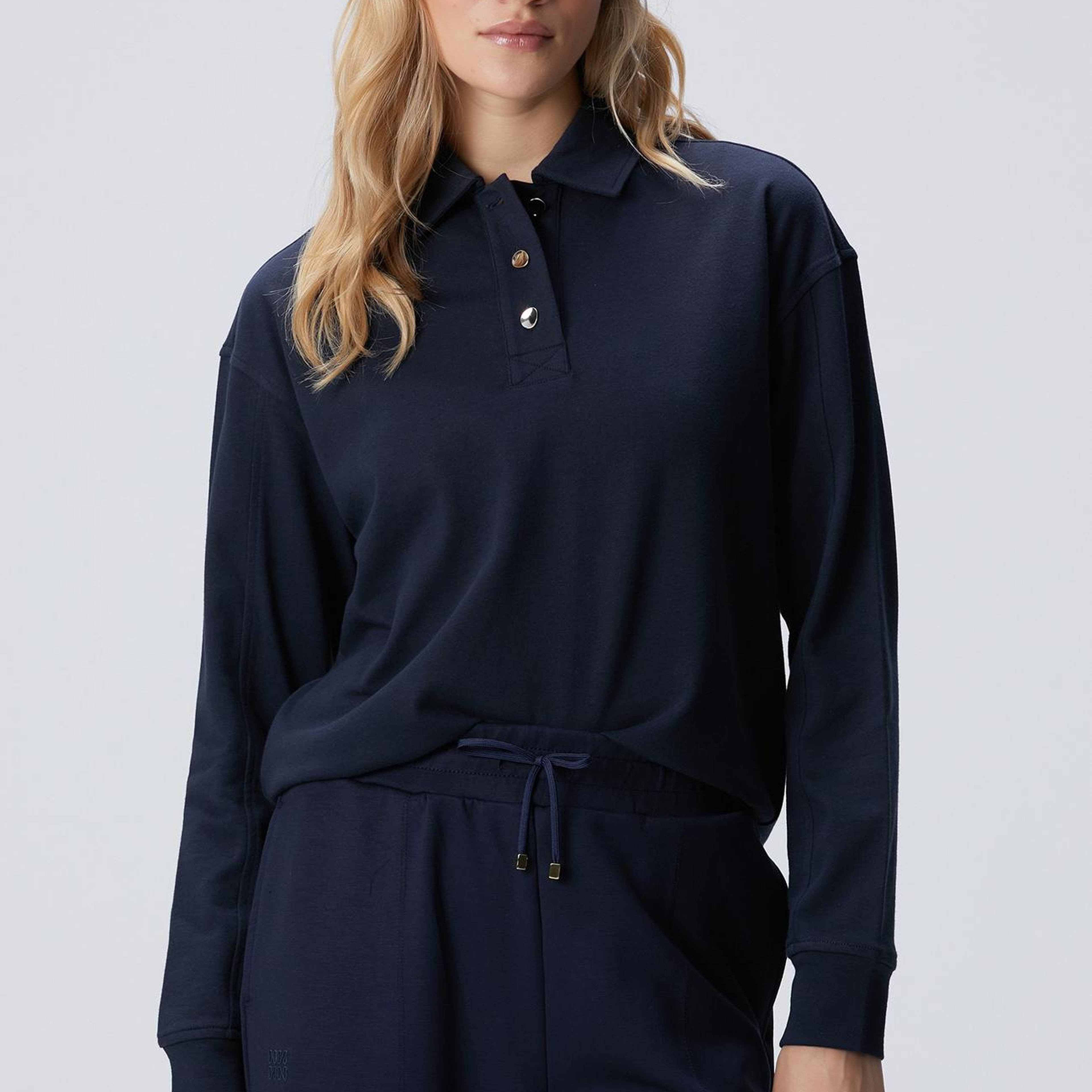 Network Kadın Lacivert Metal Düğmeli Sweatshirt