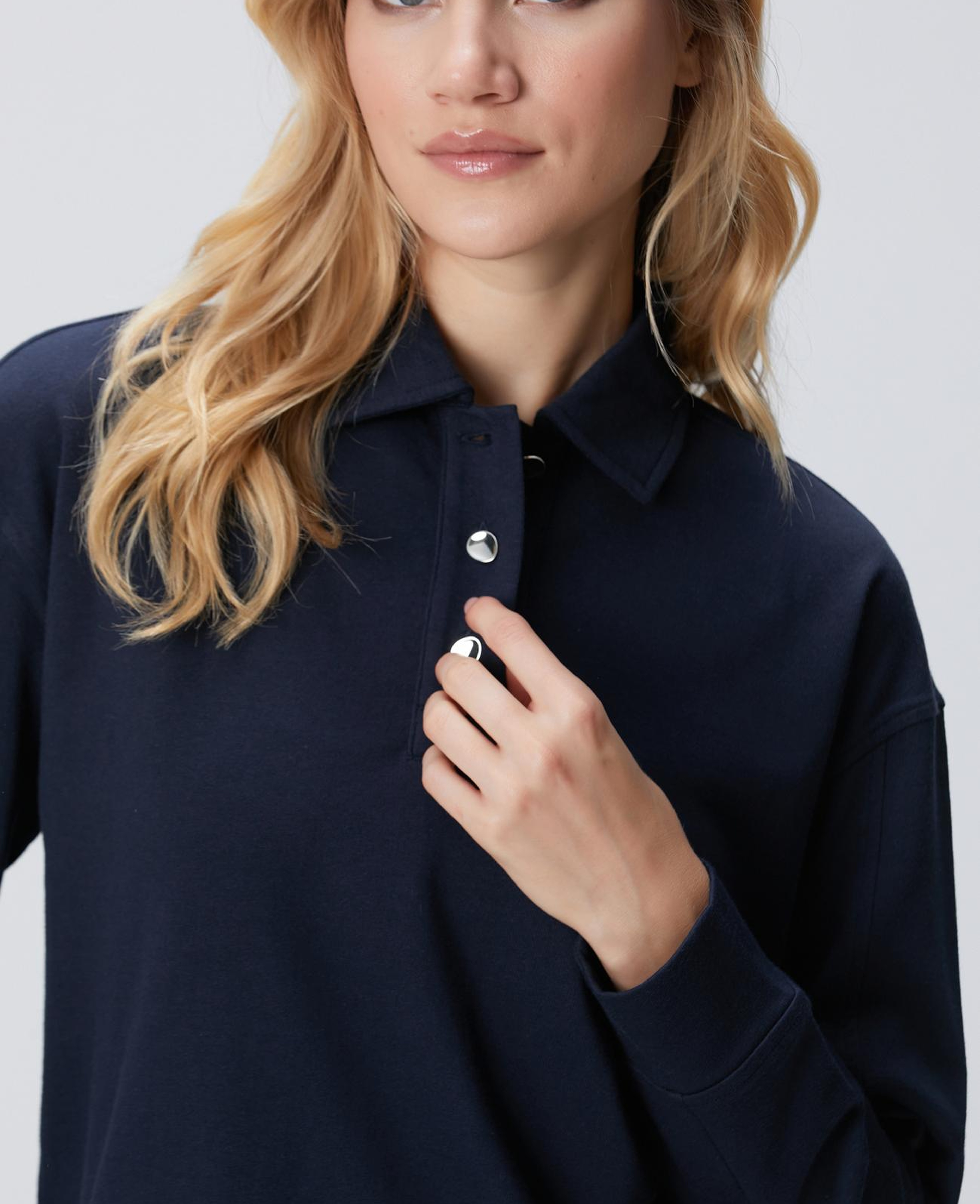 Network Kadın Lacivert Metal Düğmeli Sweatshirt