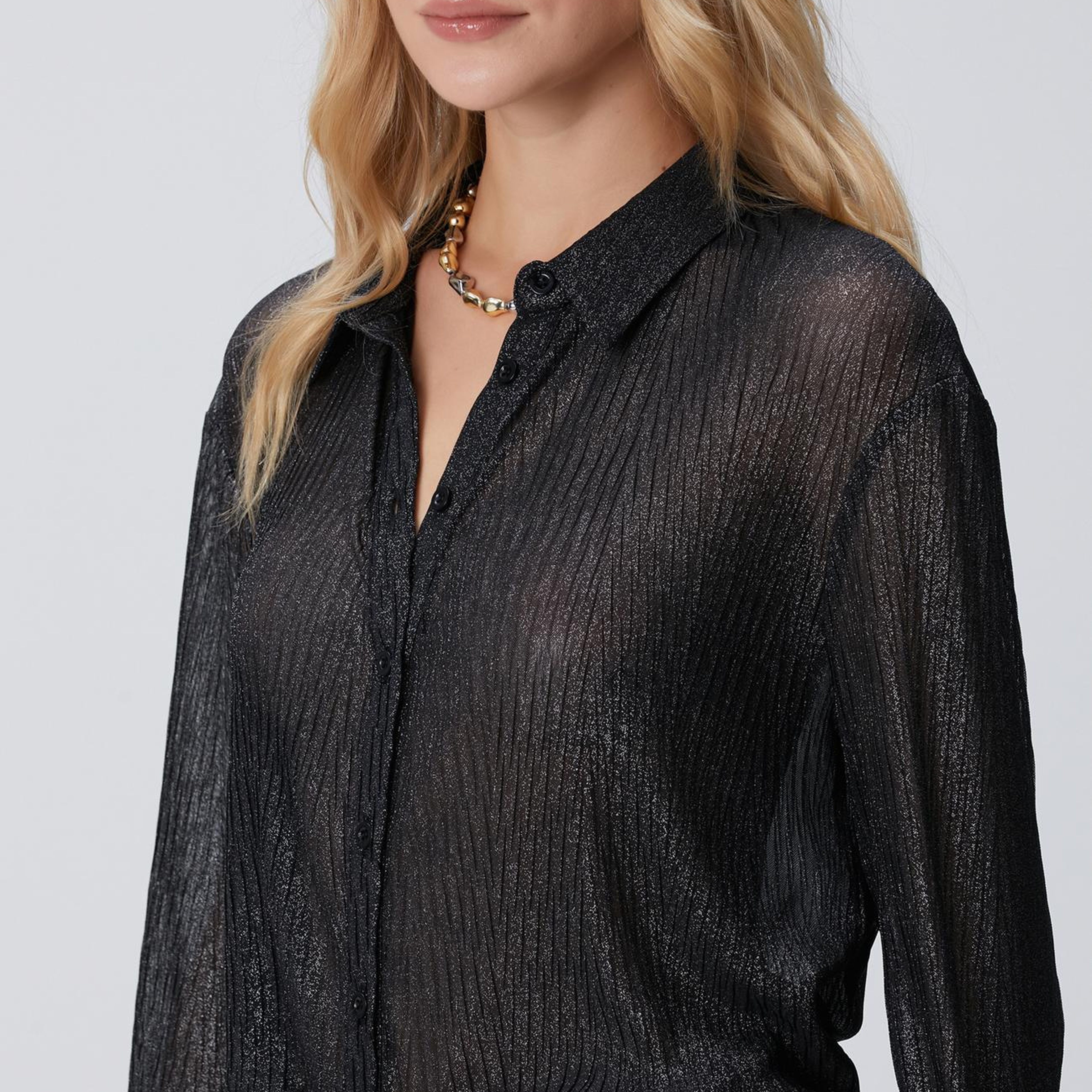 Network Kadın Siyah Simli Desenli Geniş Manşetli Gömlek