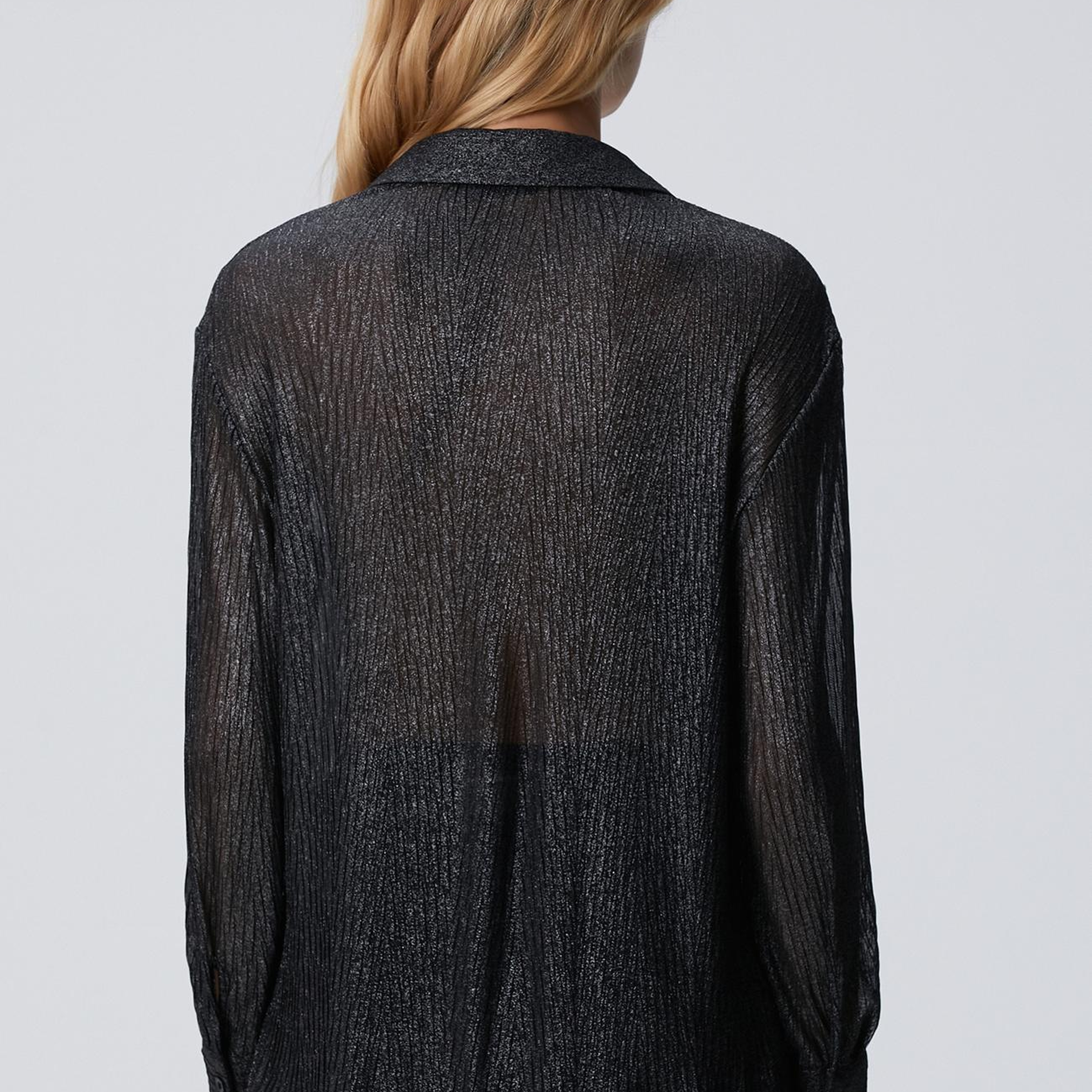 Network Kadın Siyah Simli Desenli Geniş Manşetli Gömlek