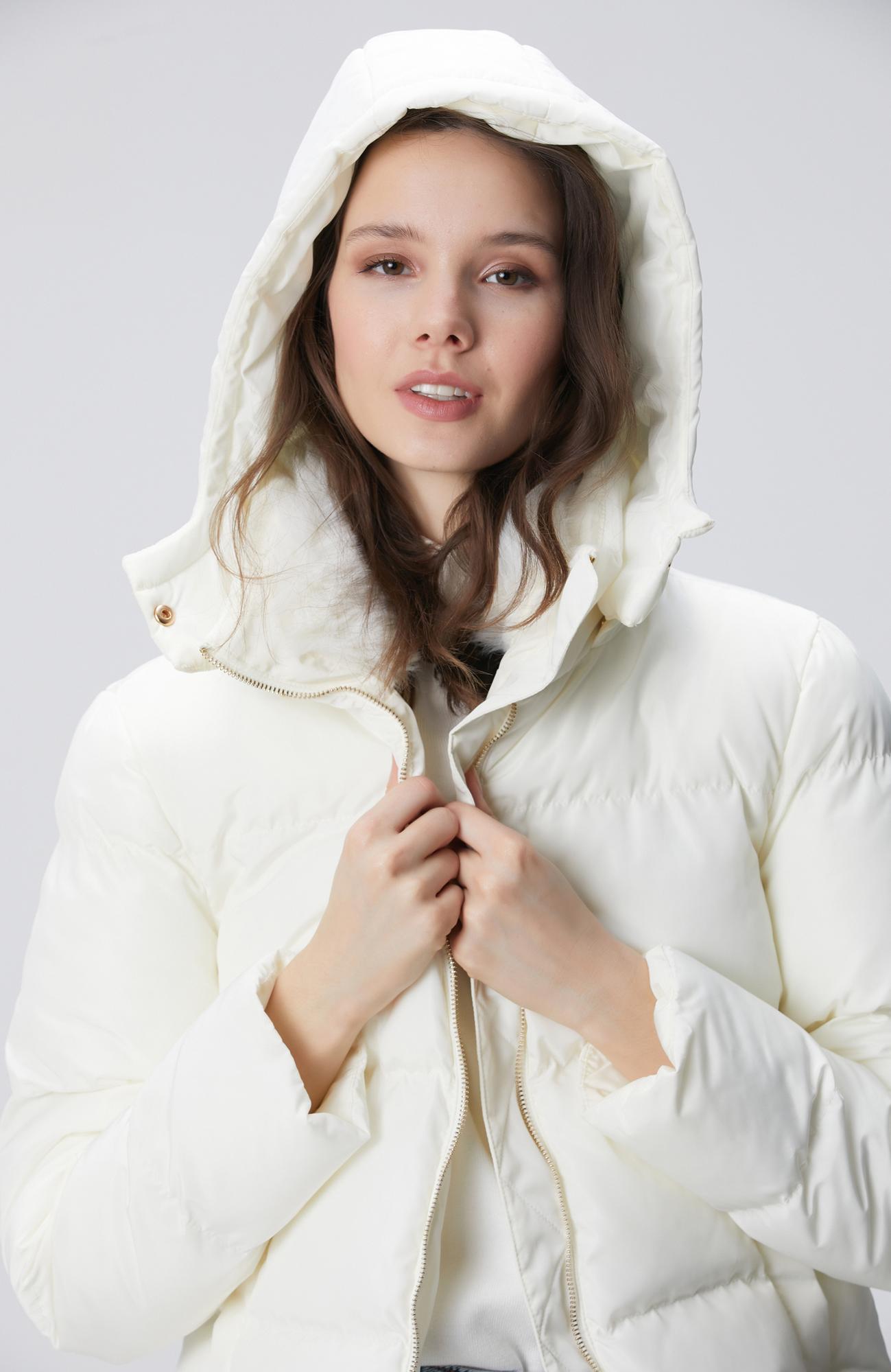Network Kadın Kırık Beyaz Kapüşonlu Kapitone Mont