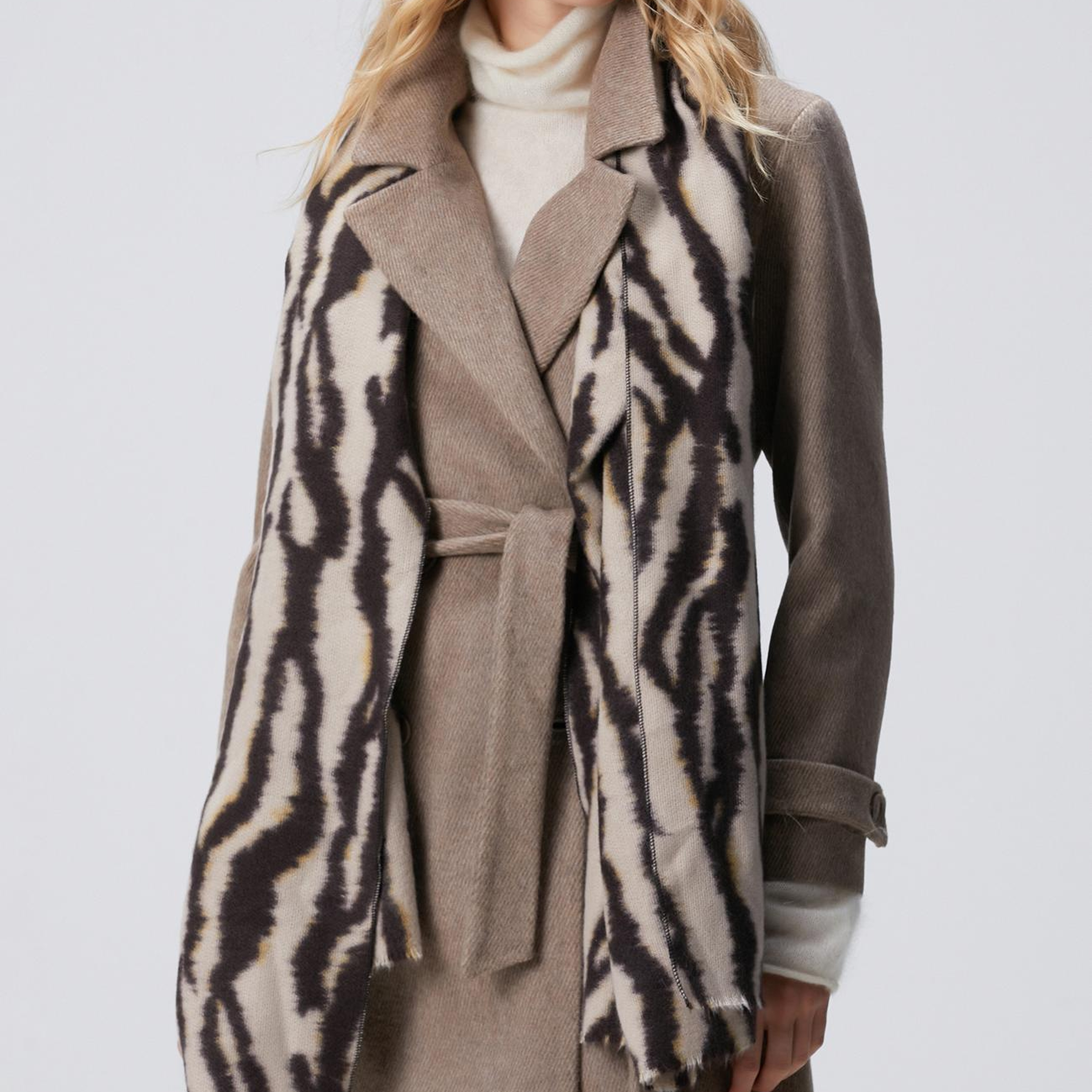 Network Kadın Vizon Diyagonal Desen Kuşaklı Uzun Palto