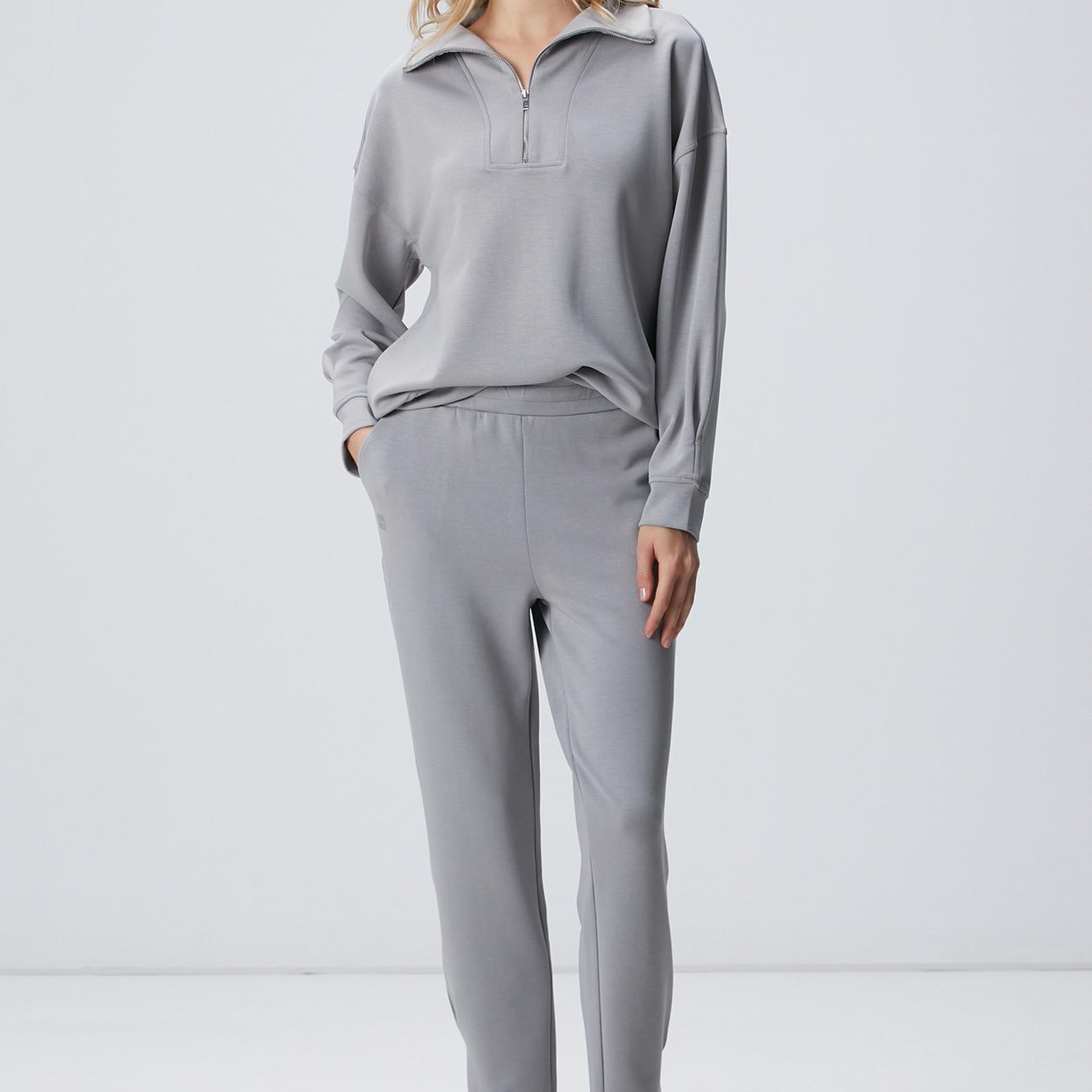 Network Kadın Gri Paçası Pile Detaylı Eşofman