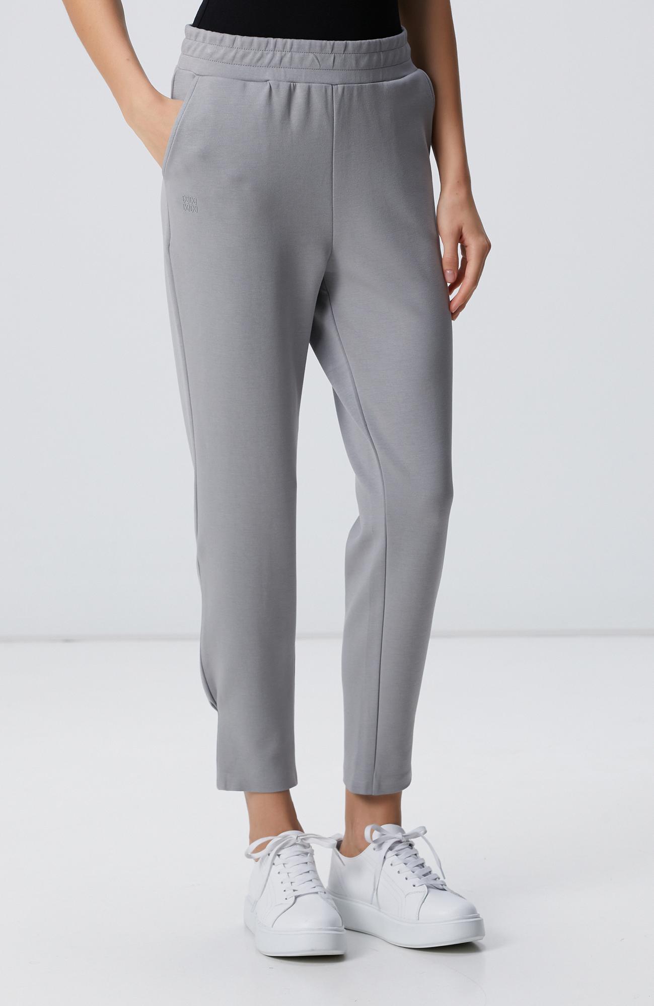 Network Kadın Gri Paçası Pile Detaylı Eşofman