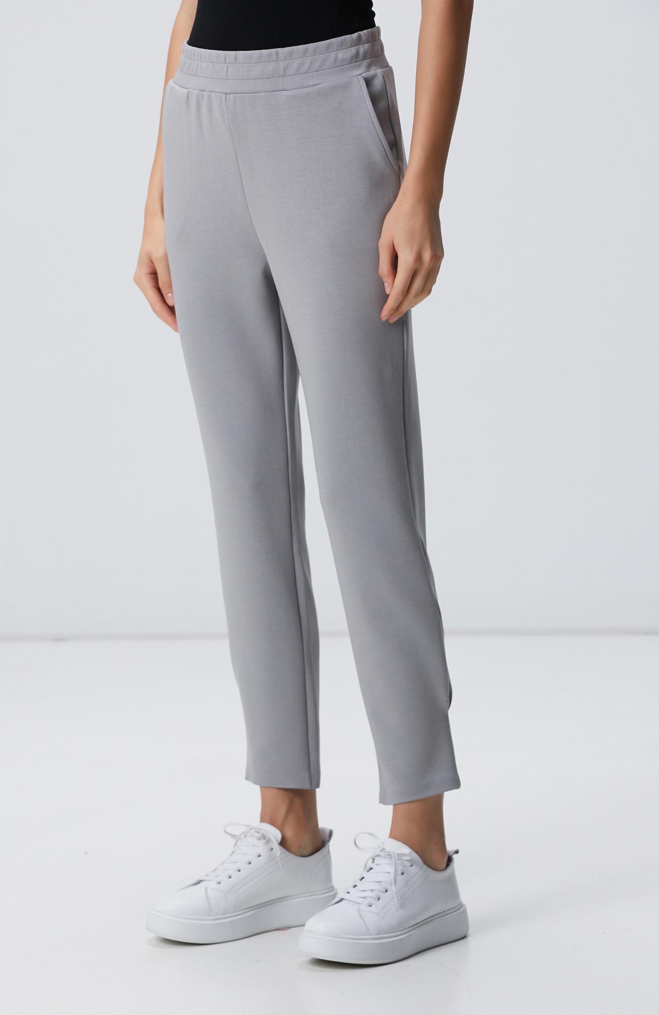 Network Kadın Gri Paçası Pile Detaylı Eşofman