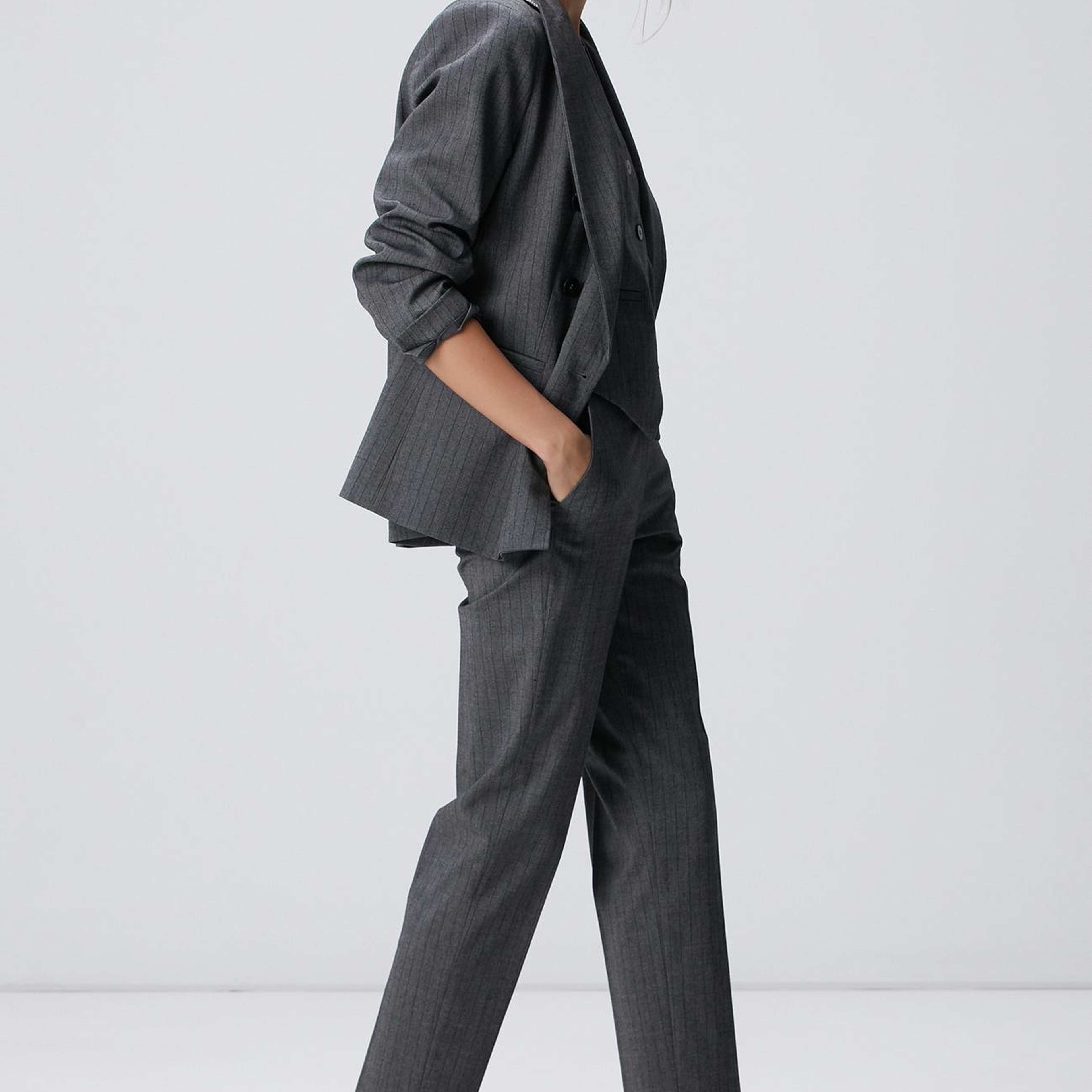 Network Kadın Antrasit Yakası Zincir Taş Detaylı Yün Karışımlı Ceket