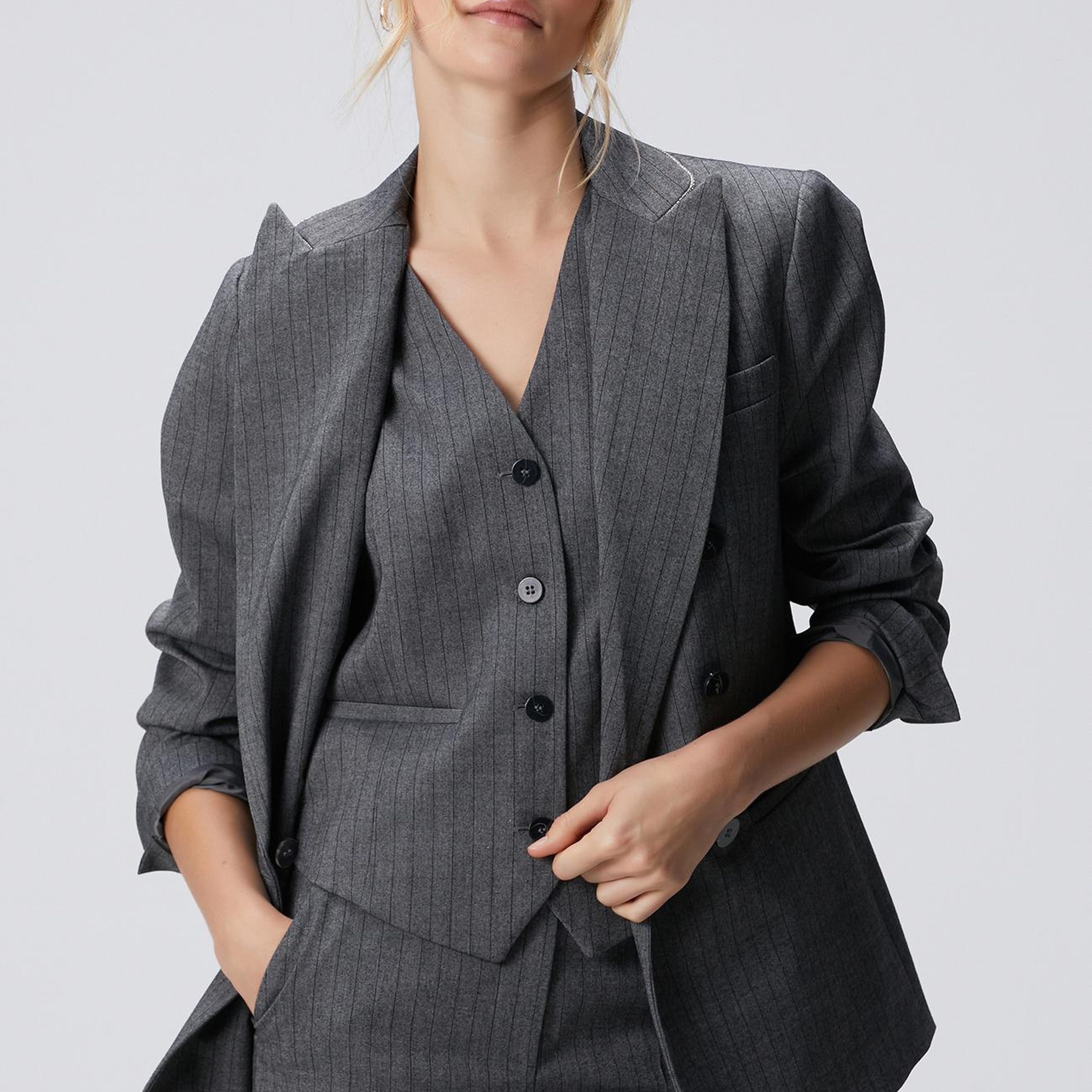 Network Kadın Antrasit Yakası Zincir Taş Detaylı Yün Karışımlı Ceket