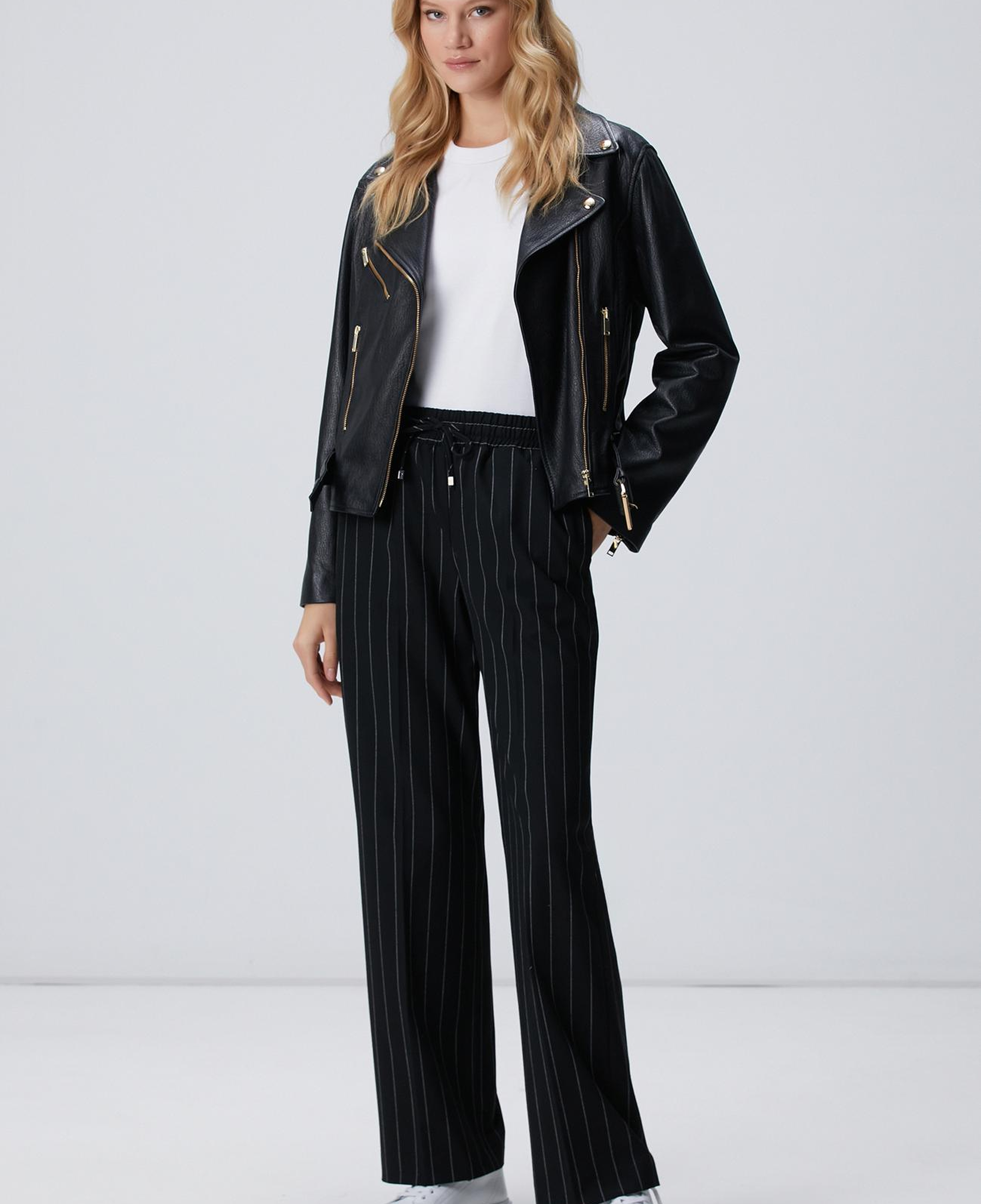 Network Kadın Siyah Çizgili Jogger Pantolon