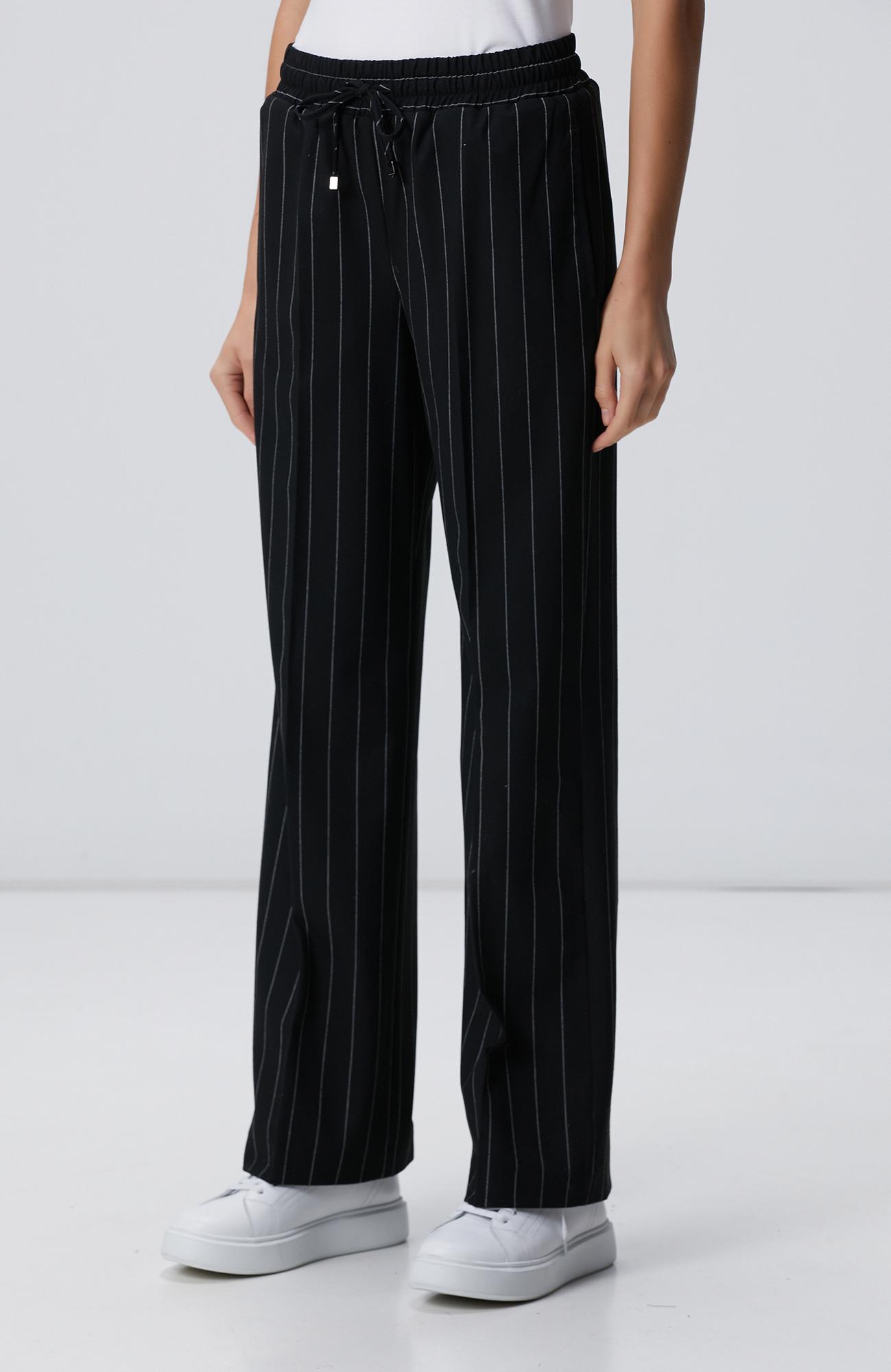 Network Kadın Siyah Çizgili Jogger Pantolon