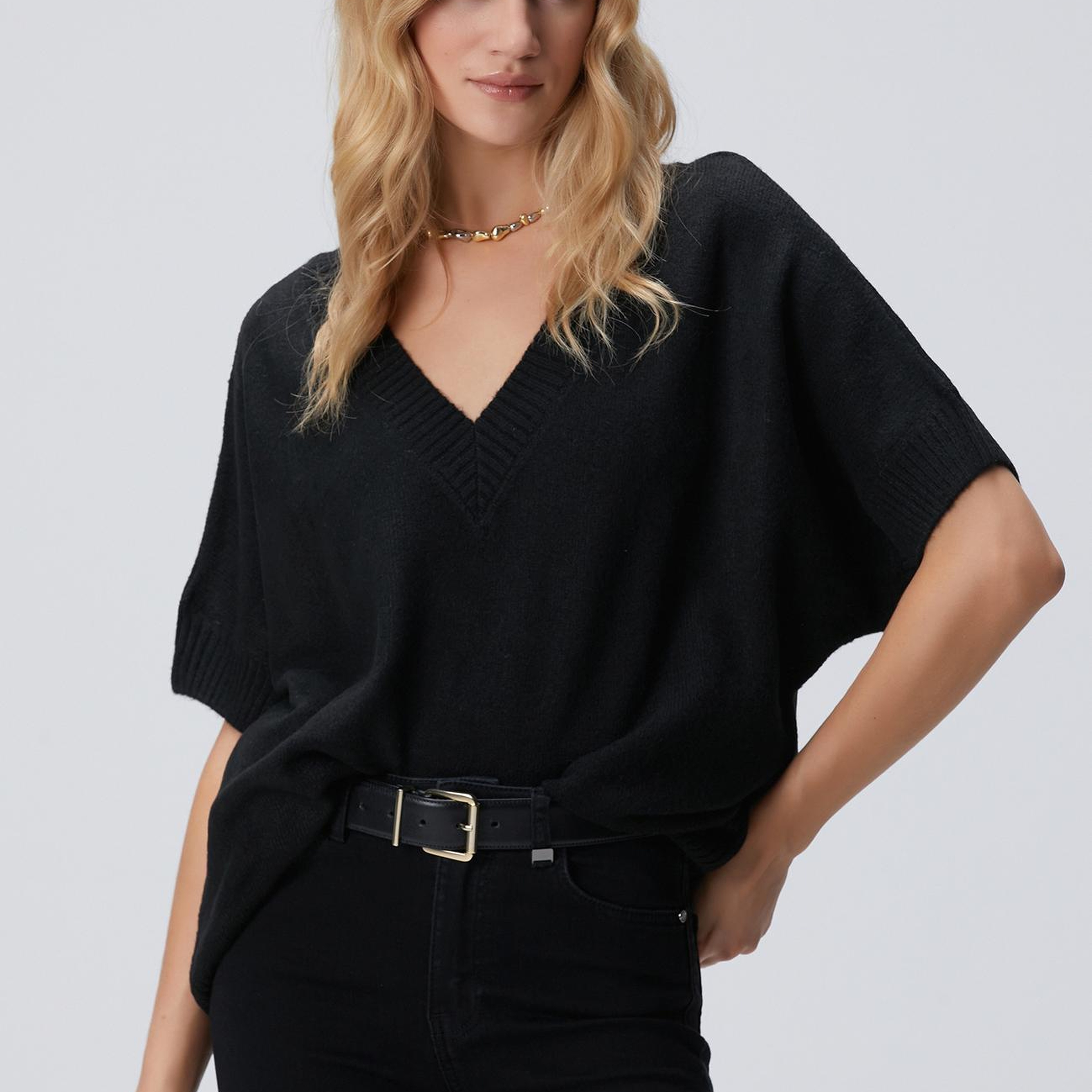 Network Kadın Siyah V Yaka Kısa Kollu Triko Kazak
