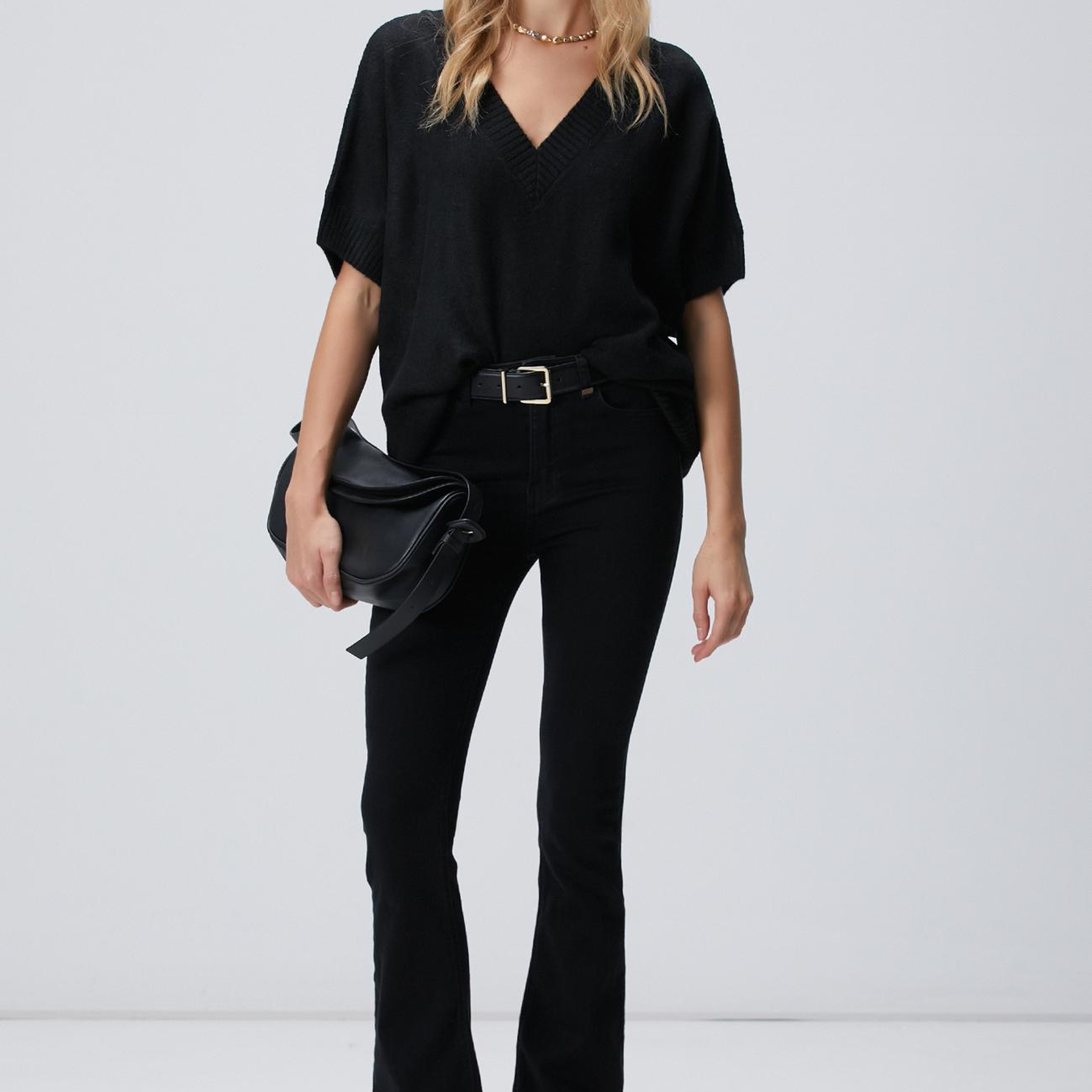 Network Kadın Siyah V Yaka Kısa Kollu Triko Kazak