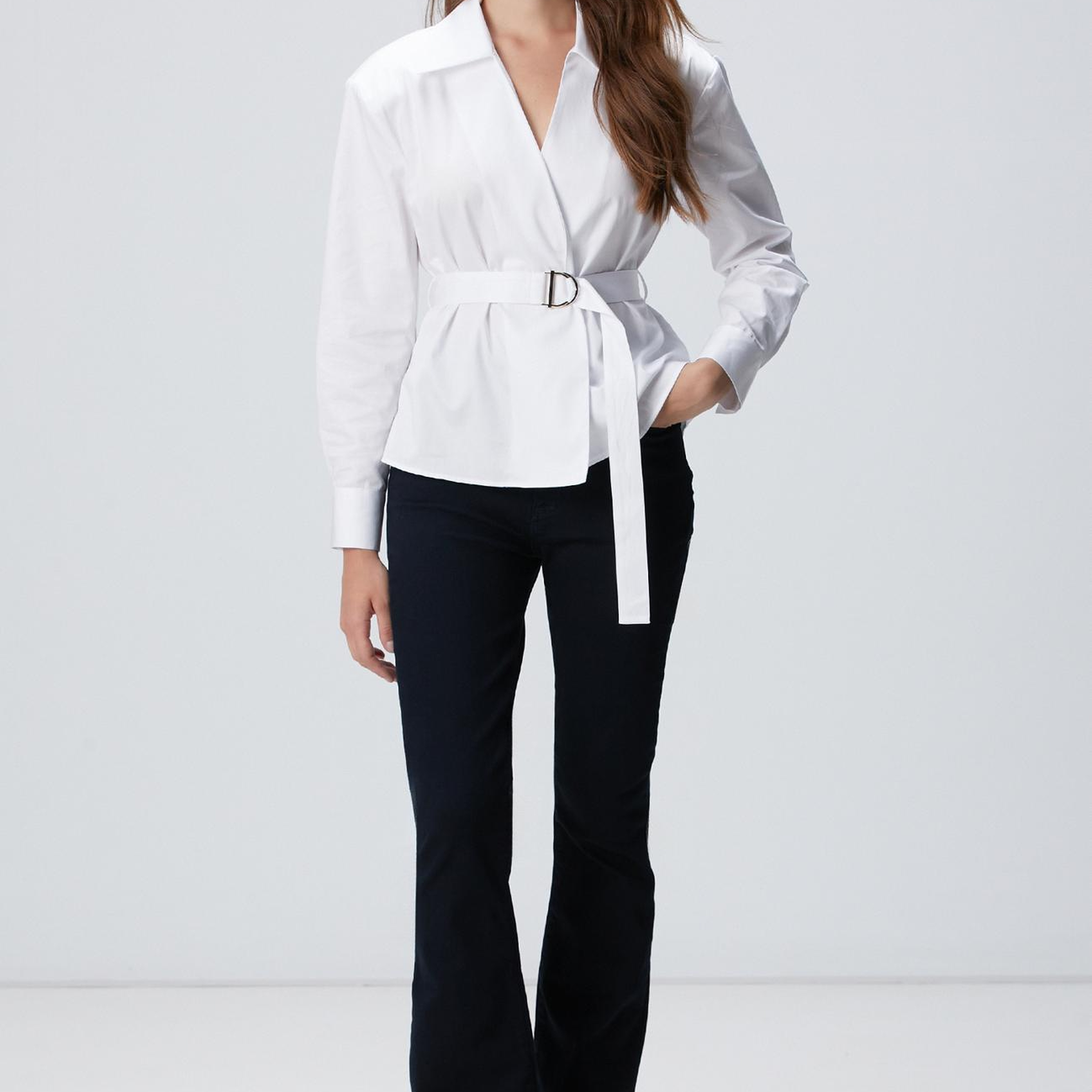 Network Kadın Beyaz Kemerli Bluz