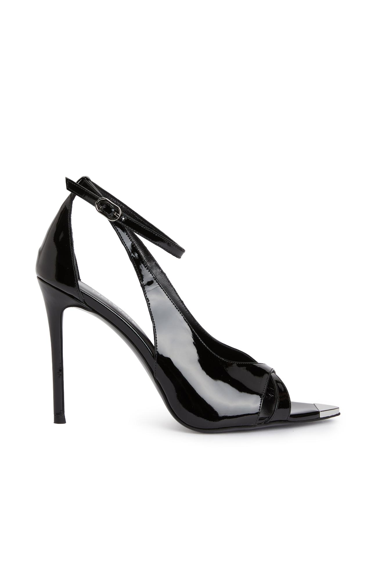 Network Kadın Siyah Bantlı Topuklu Sandalet