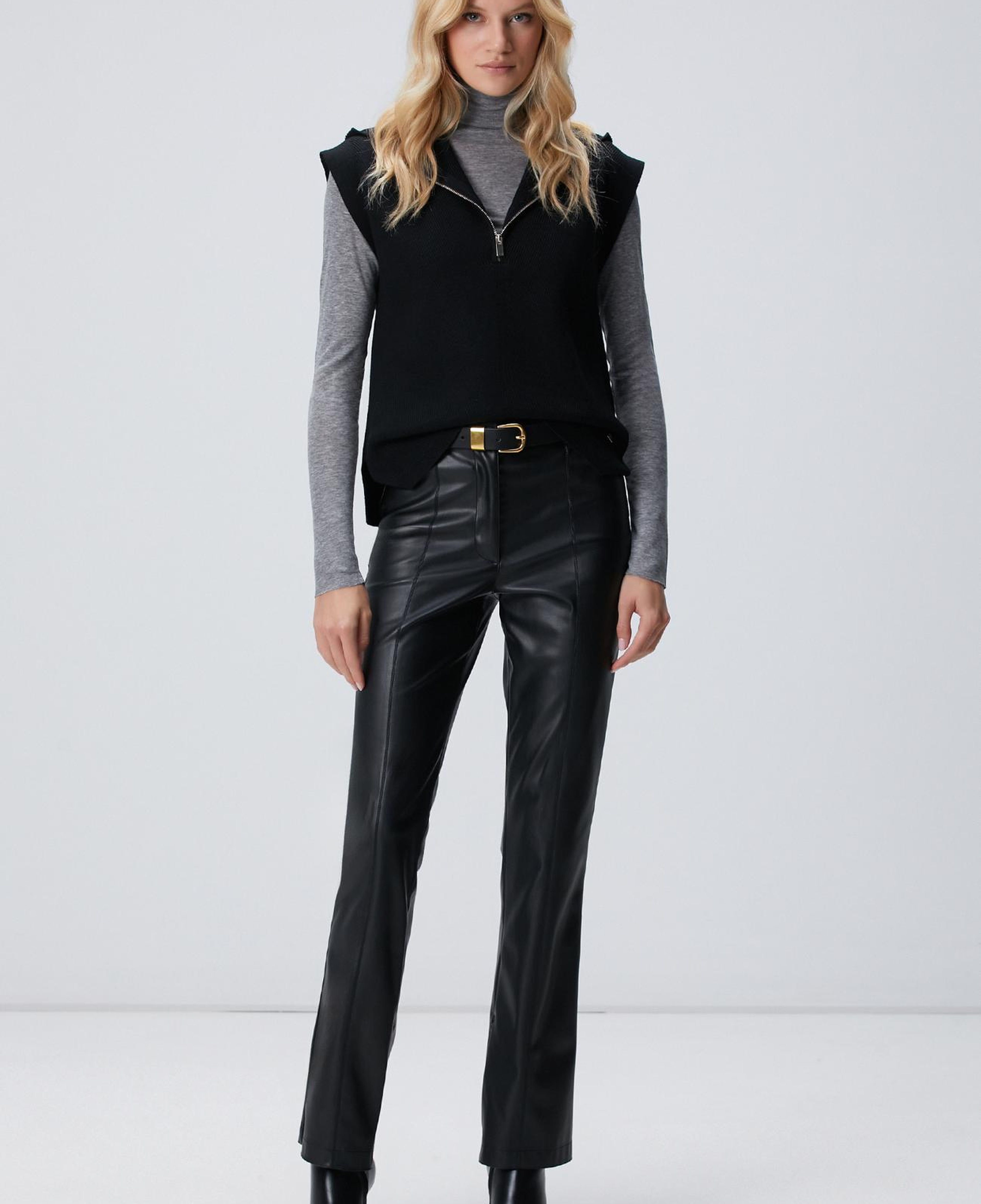 Network Kadın Siyah Verev Desen Örgü Kapüşonlu Kolsuz Kazak