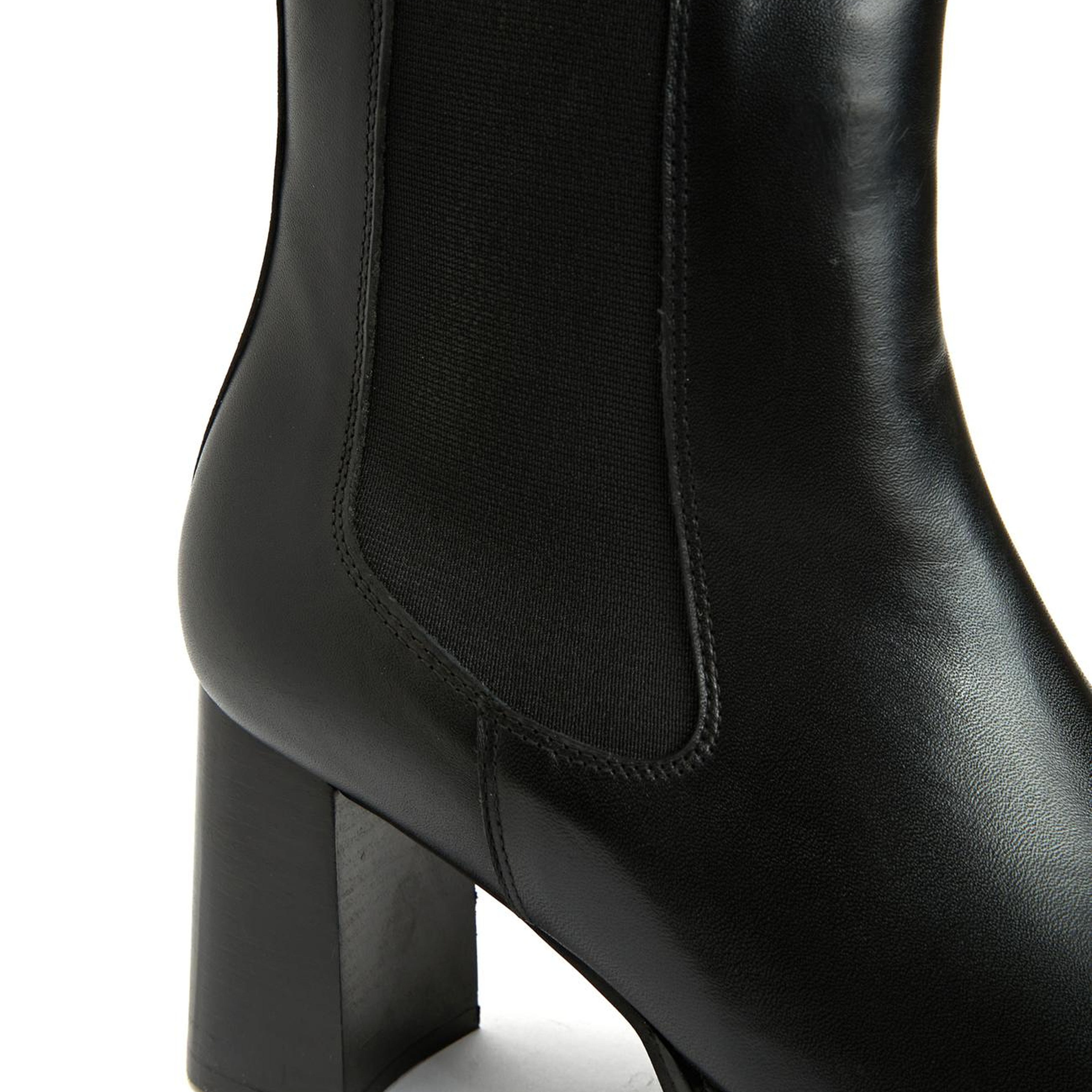 Divarese Kadın Siyah Topuklu Chelsea Deri Bot