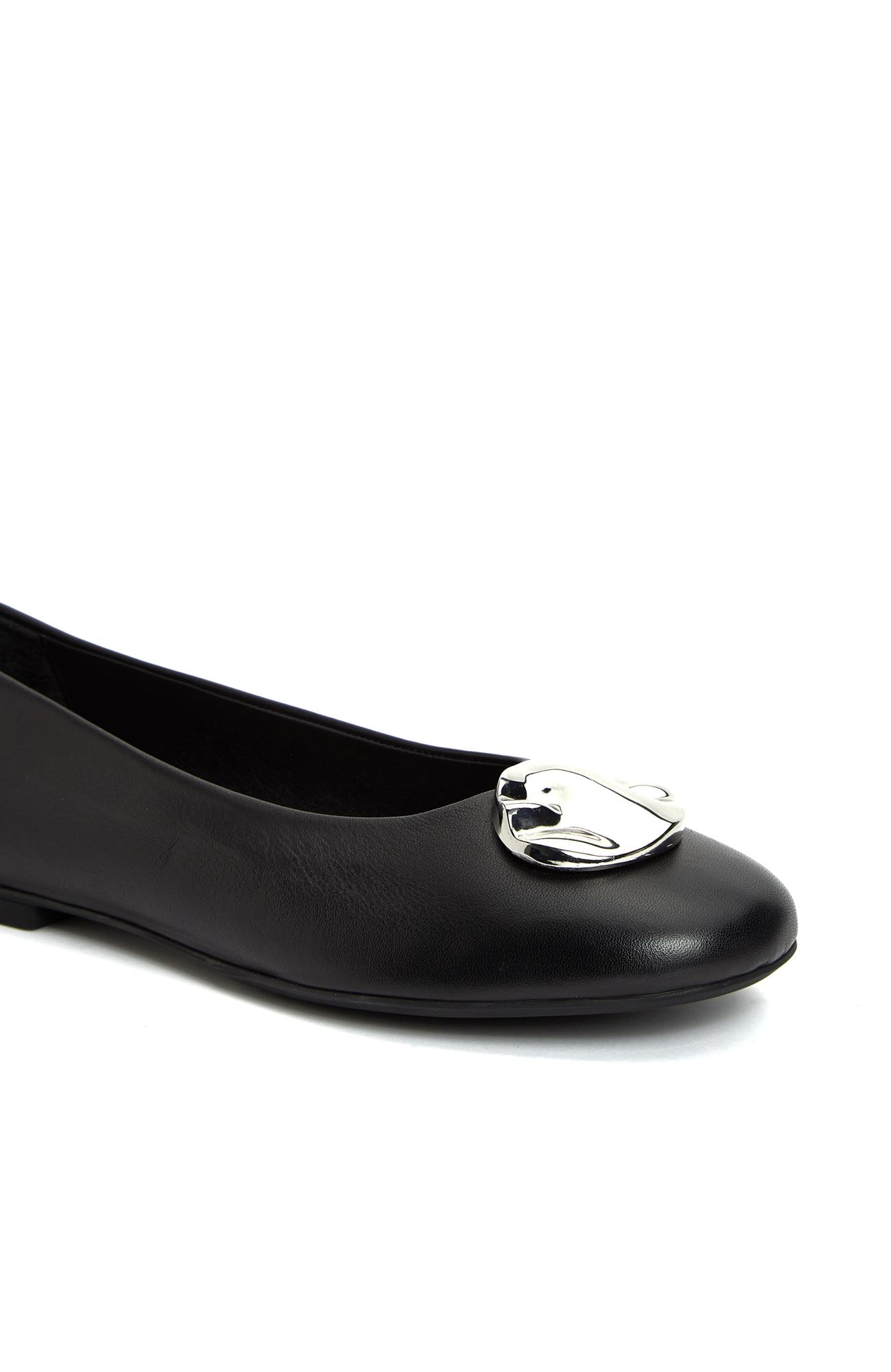 Divarese Kadın Siyah Toka Detaylı Deri Babet