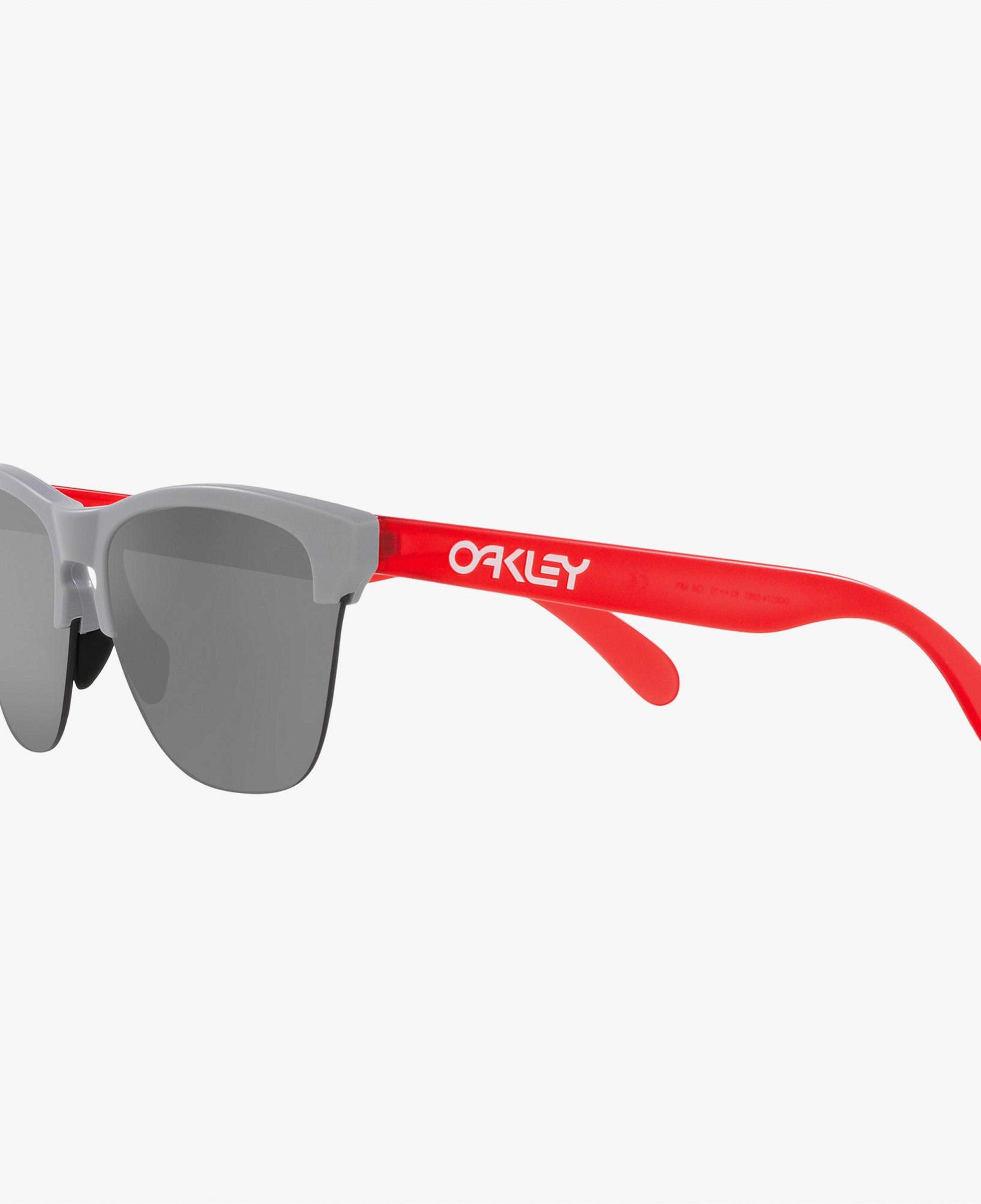 OAKLEY 0Ve2226 Erkek Kırmızı Güneş Gözlüğü