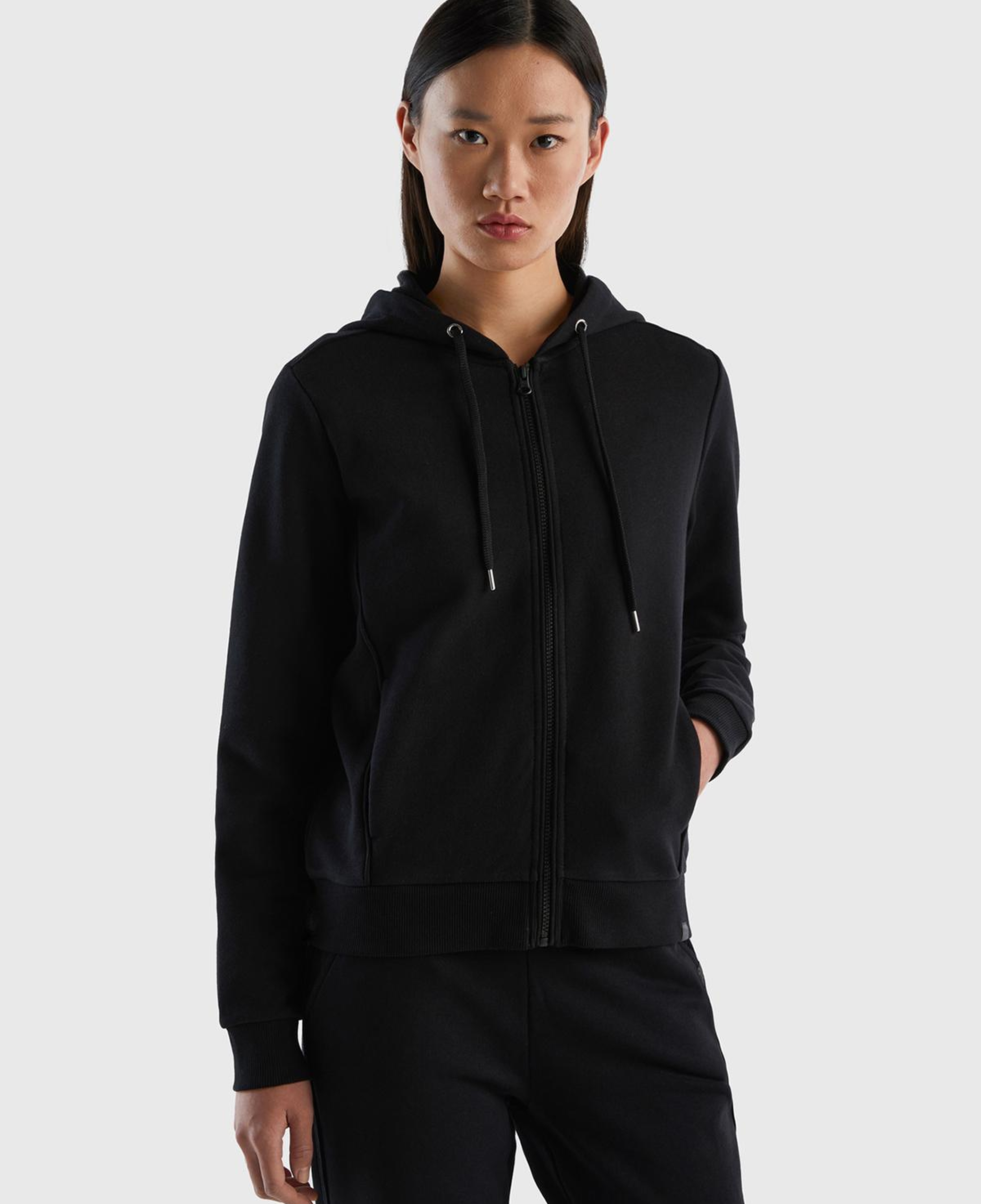 Kadın Siyah Fermuarlı Kapüşonlu Sweatshirt