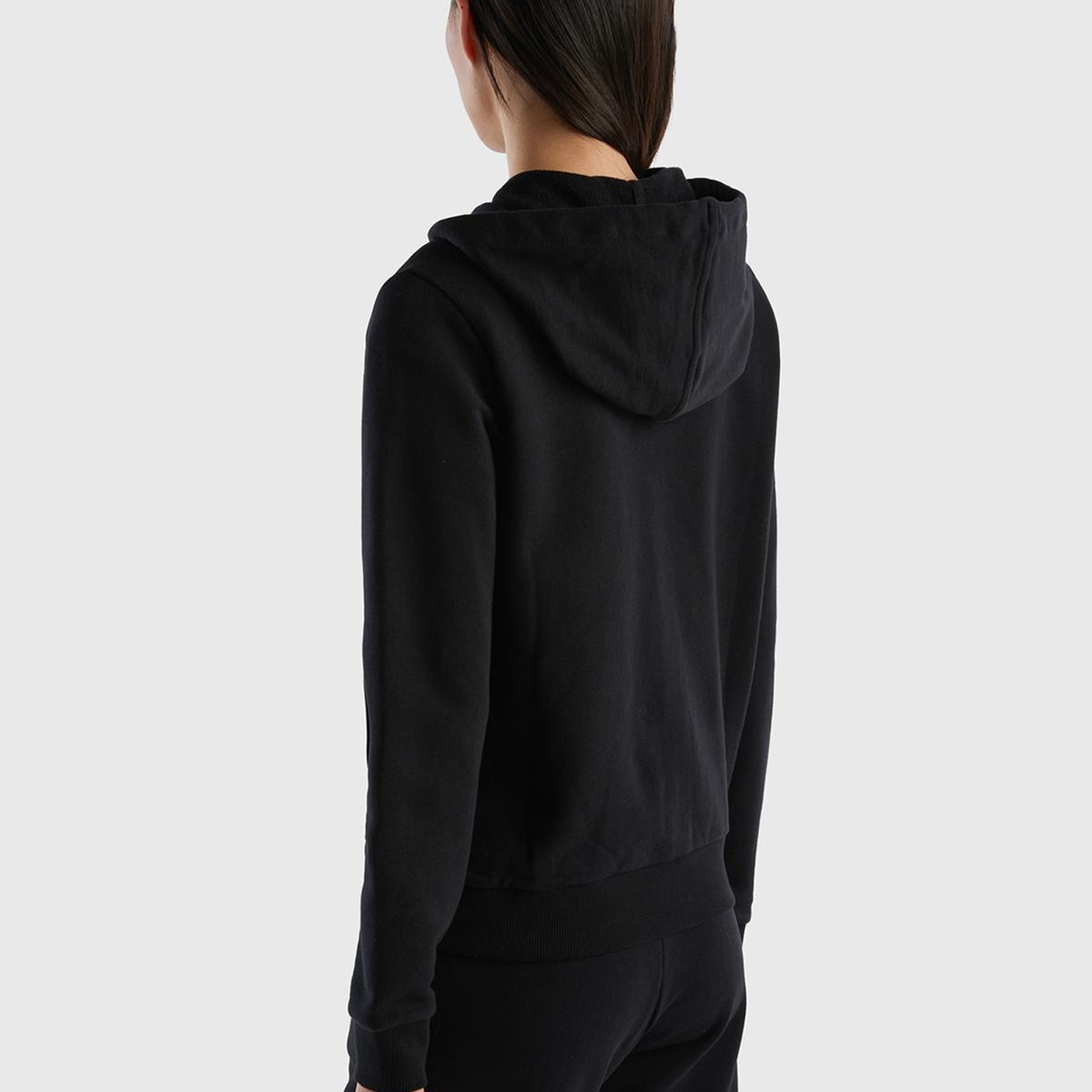 Kadın Siyah Fermuarlı Kapüşonlu Sweatshirt