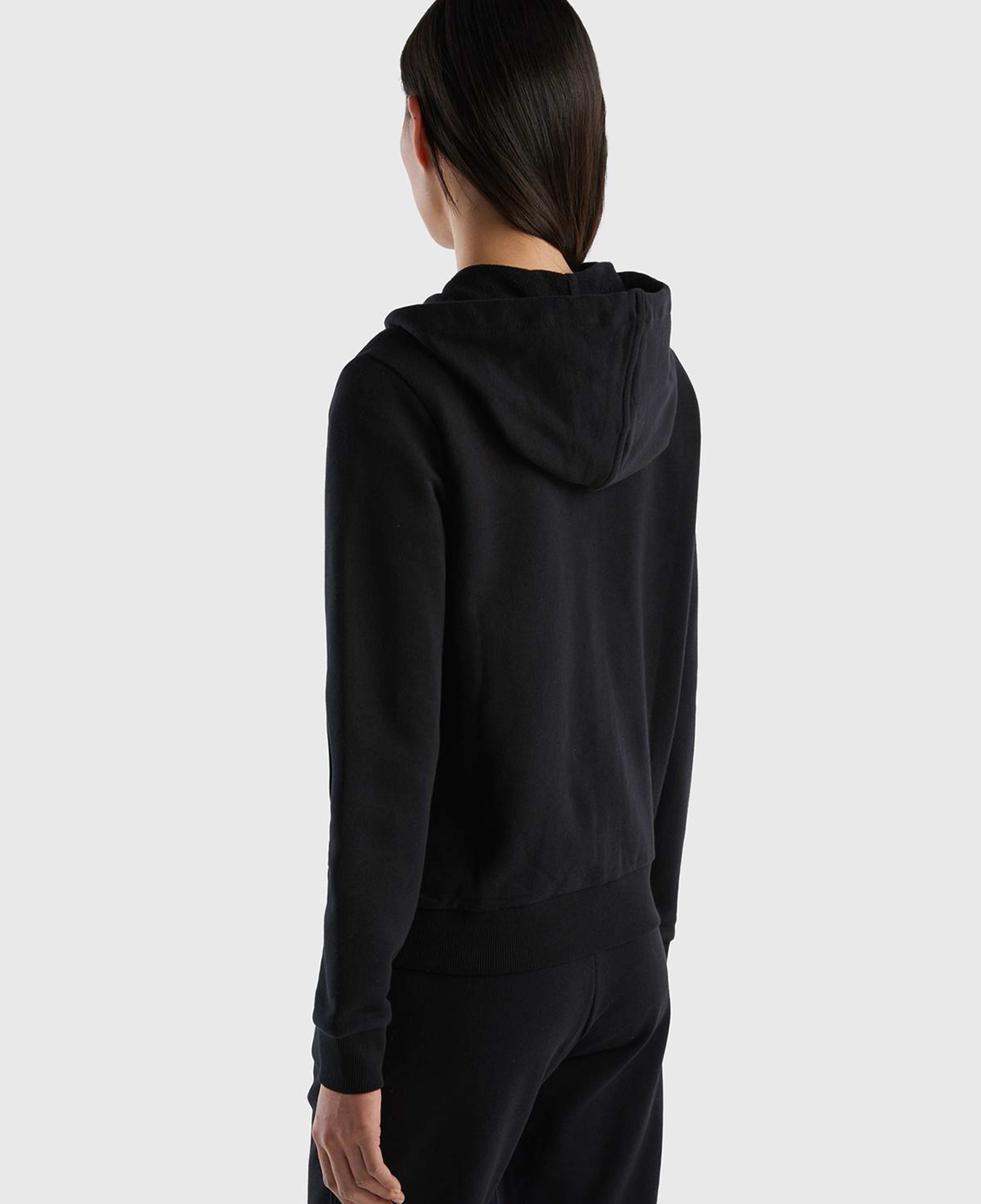 Kadın Siyah Fermuarlı Kapüşonlu Sweatshirt