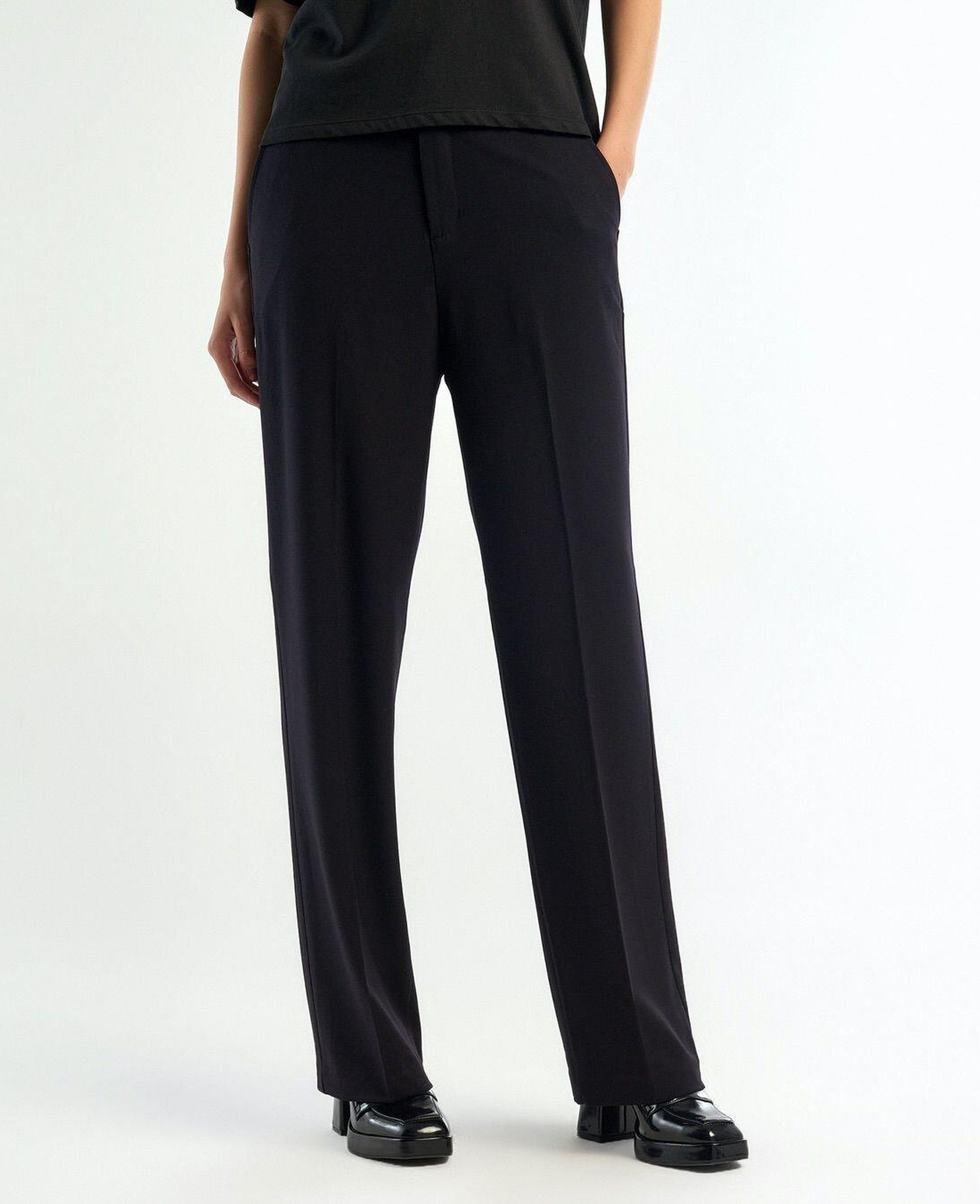 Kadın Siyah Poliviskoz Yumuşak Dokulu Regular Fit Pantolon