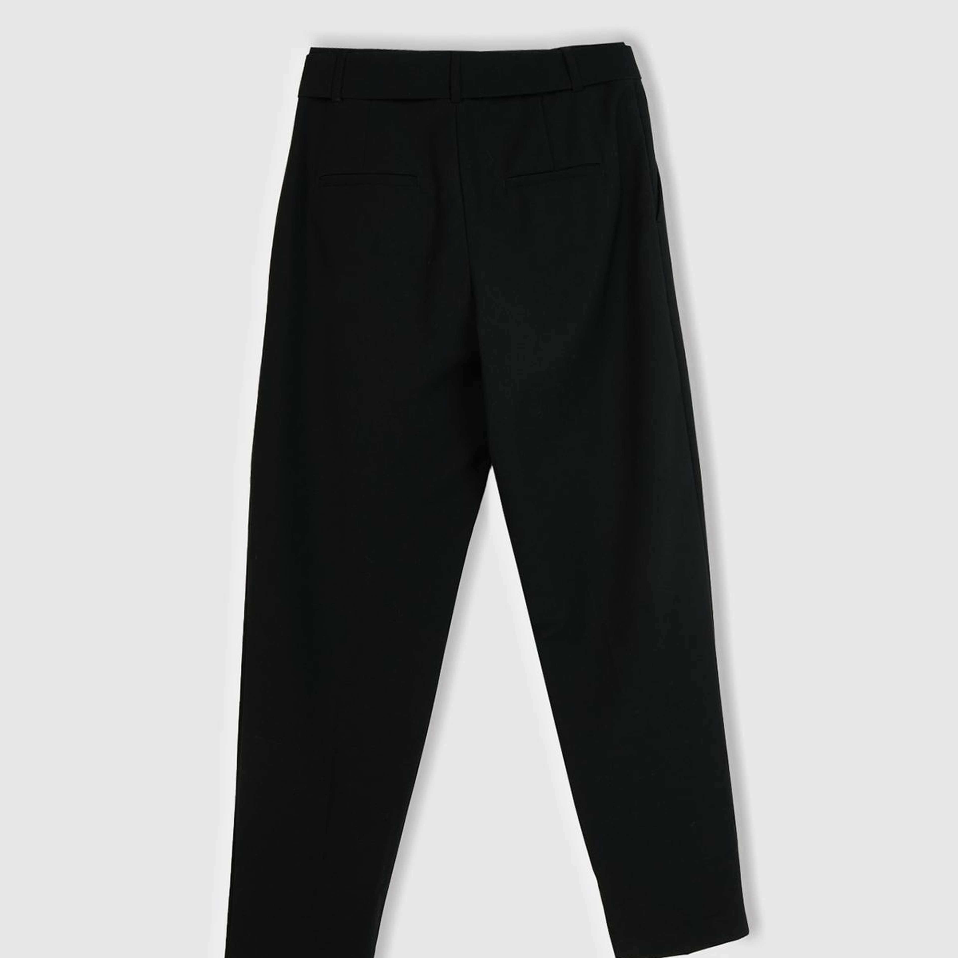 Kadın Siyah Poliviskoz Rahat Kalıp Kemerli Pantolon