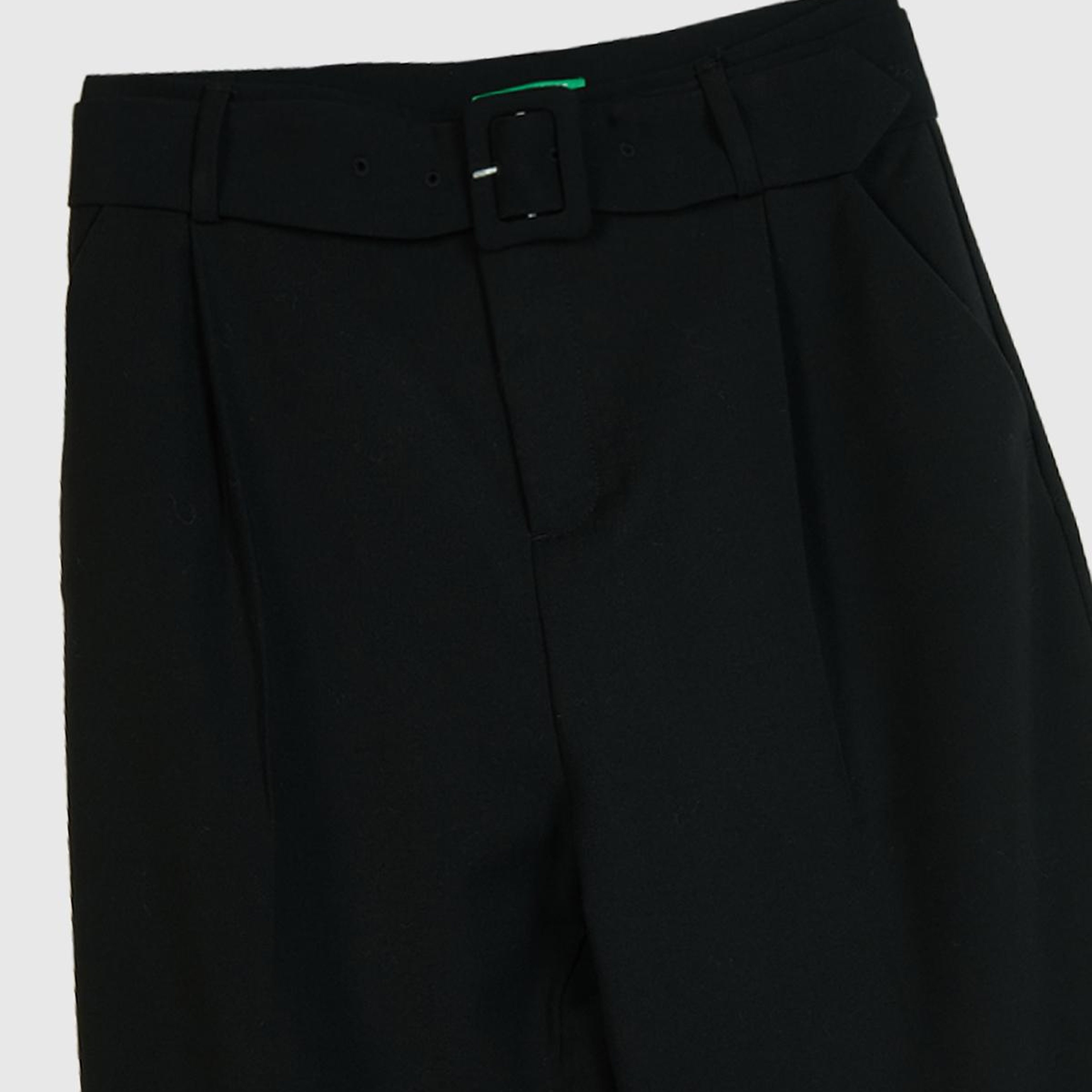 Kadın Siyah Poliviskoz Rahat Kalıp Kemerli Pantolon