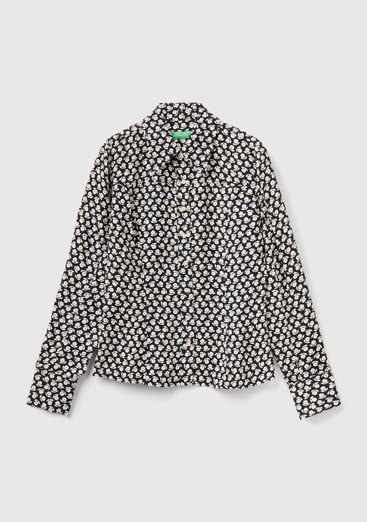 Kadın Lacivert Çiçek Desenli Viskoz Gömlek