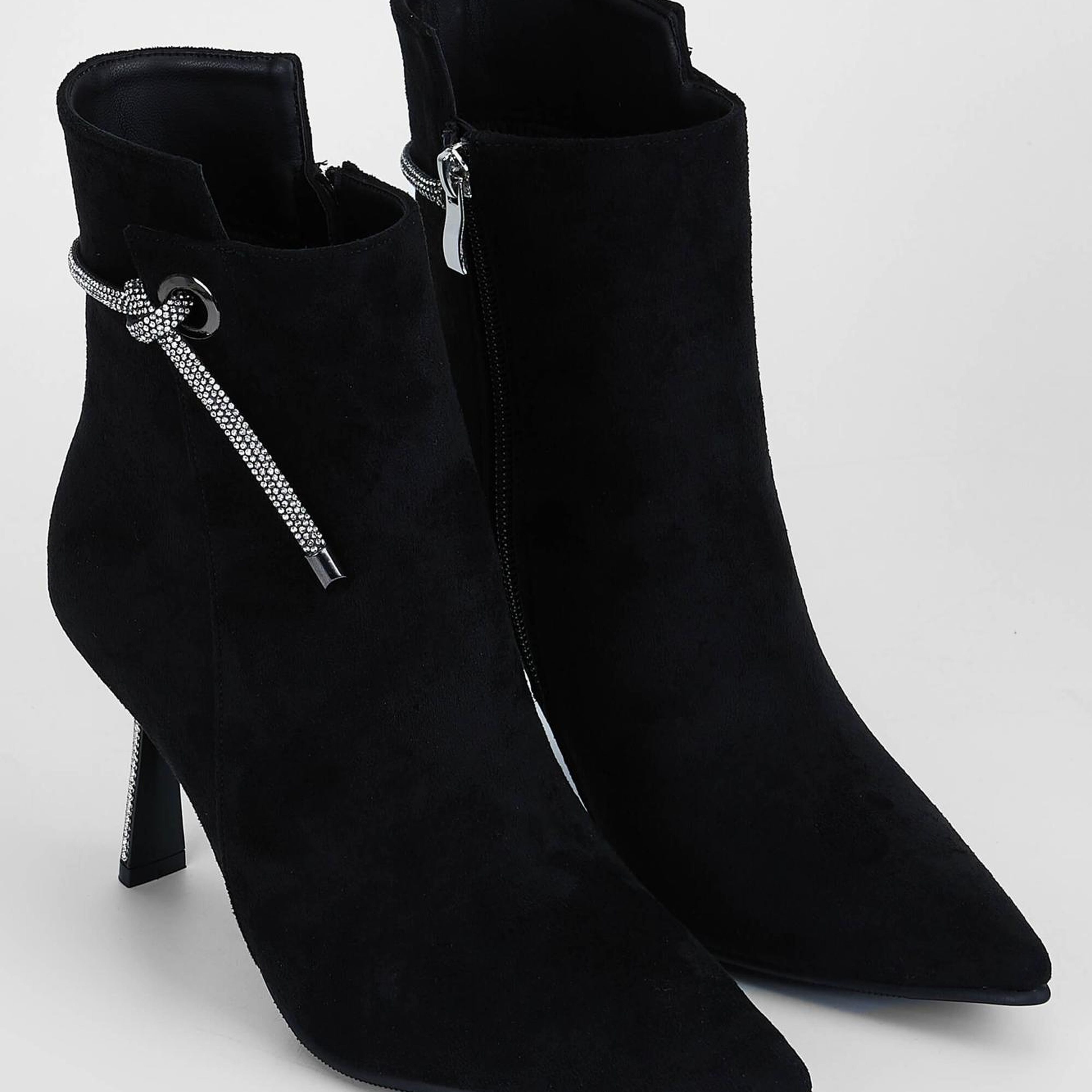 Tamer Tanca Kadın Vegan Siyah Süet Topuklu Bot