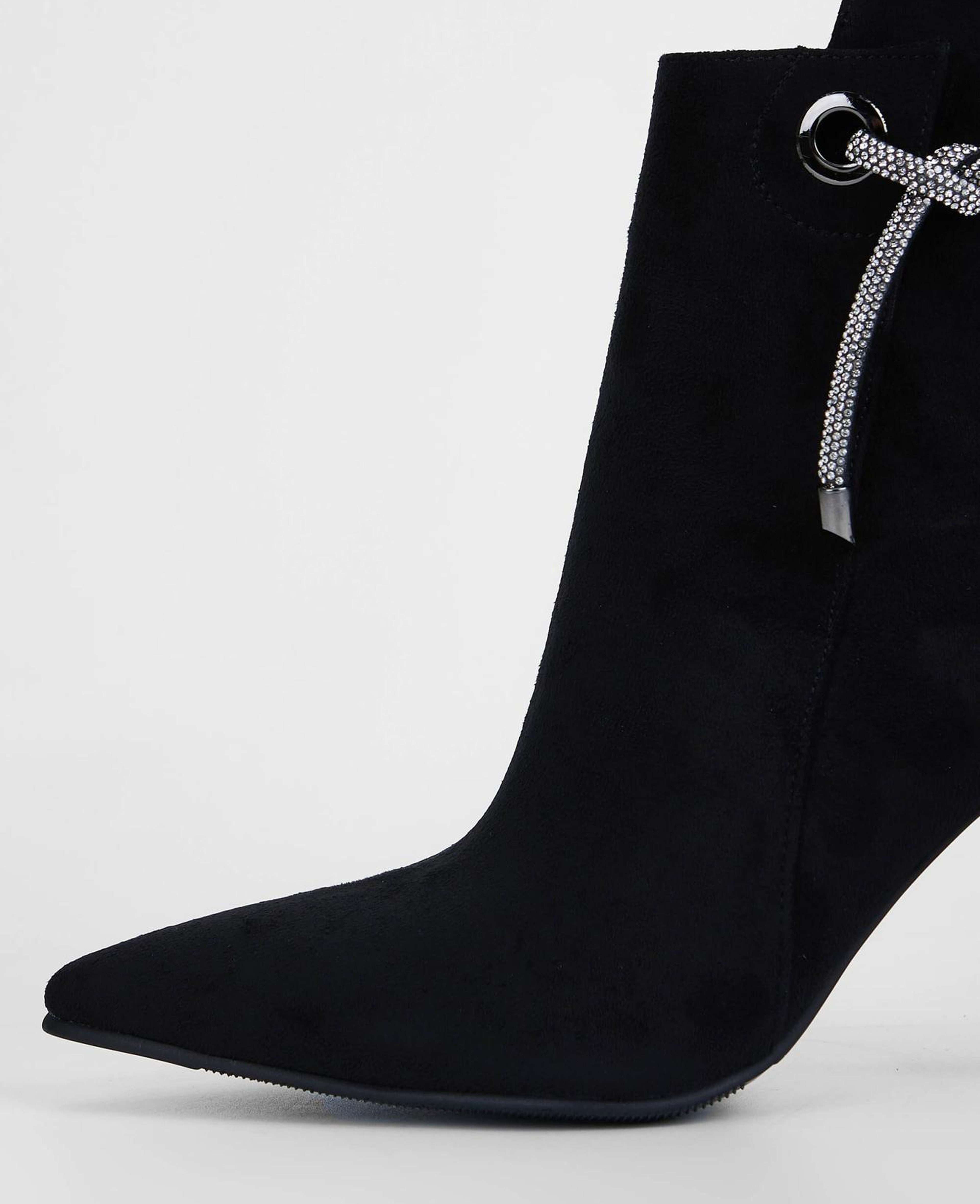 Tamer Tanca Kadın Vegan Siyah Süet Topuklu Bot