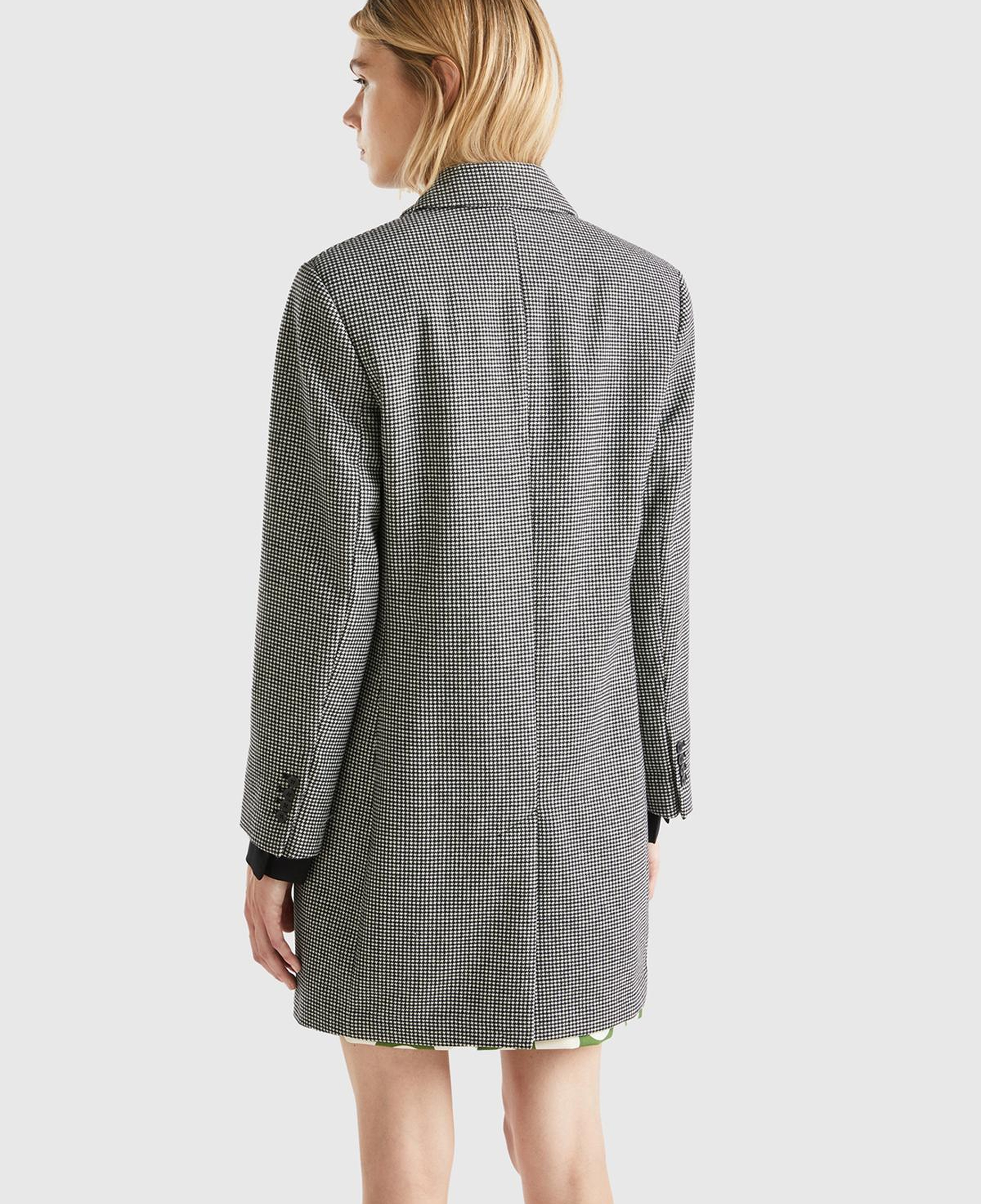 Kadın Siyah- Beyaz Ekoseli Palto